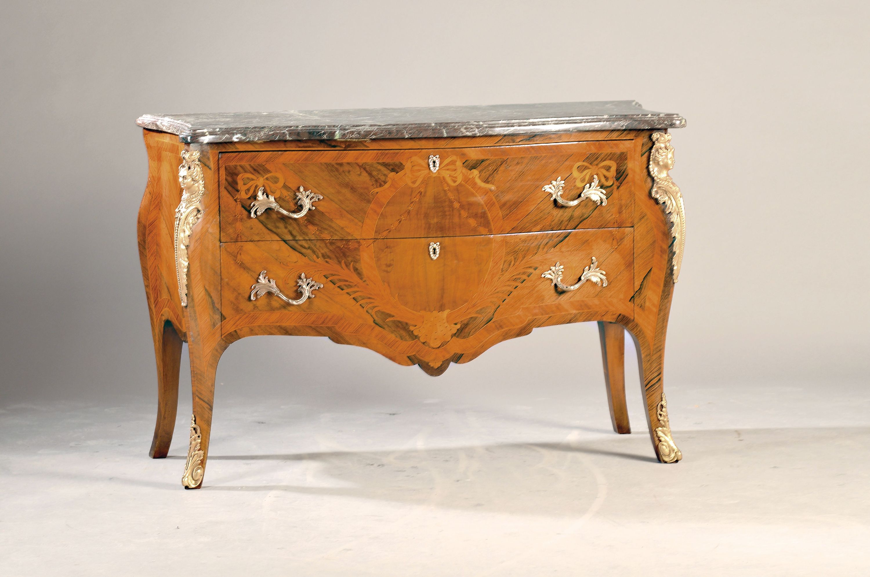 Image 27088879 - Barock-Kommode, um 1760, Rosenholzfurnier, mit Rautenmarketerie, orig. Marmorplatte, 3 ...