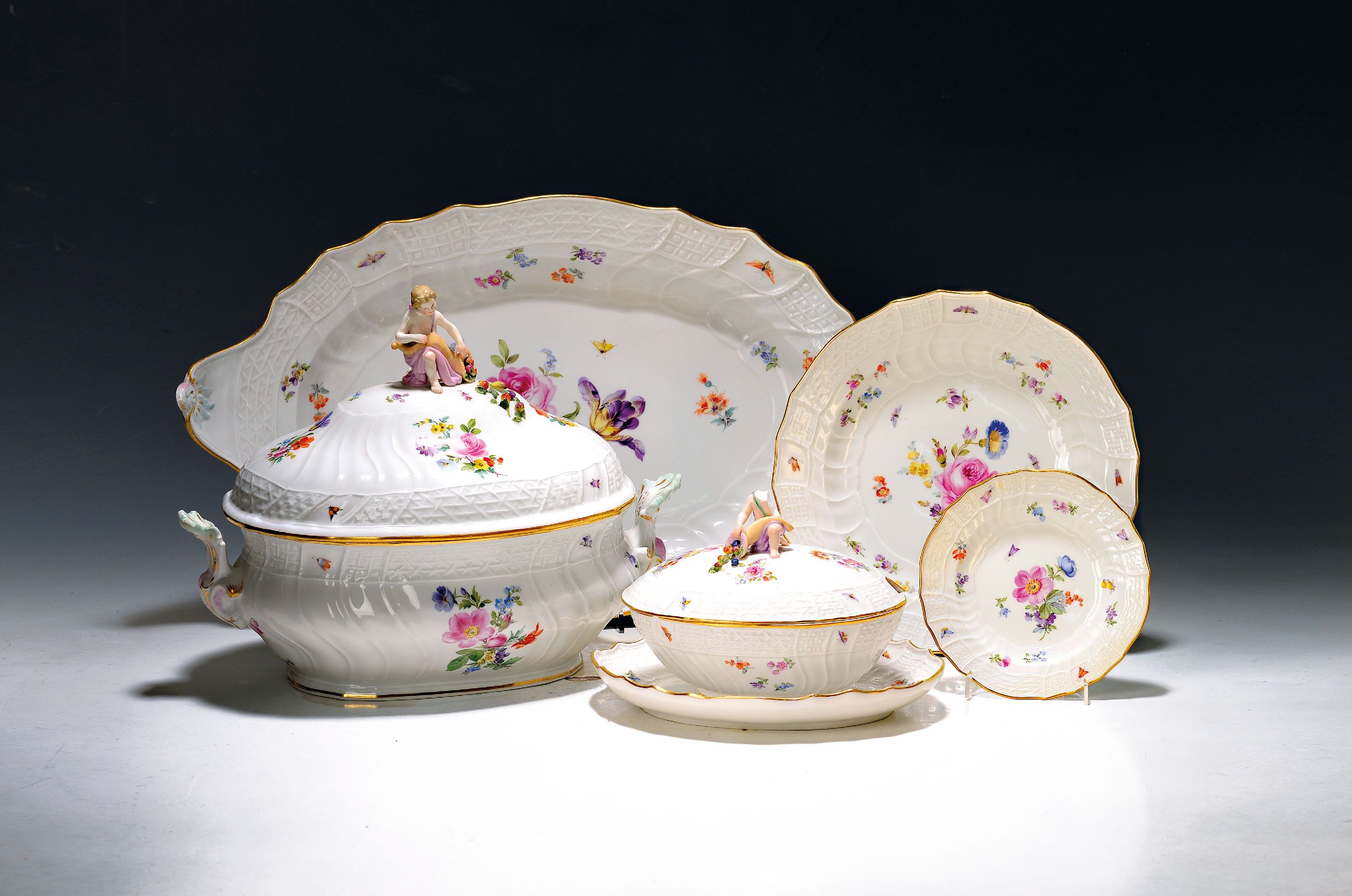 Image 27089528 - Tafelservice, Meissen, Neubrandenstein, Blumenbukett mit Insekten, Knaufschwerter bis ...
