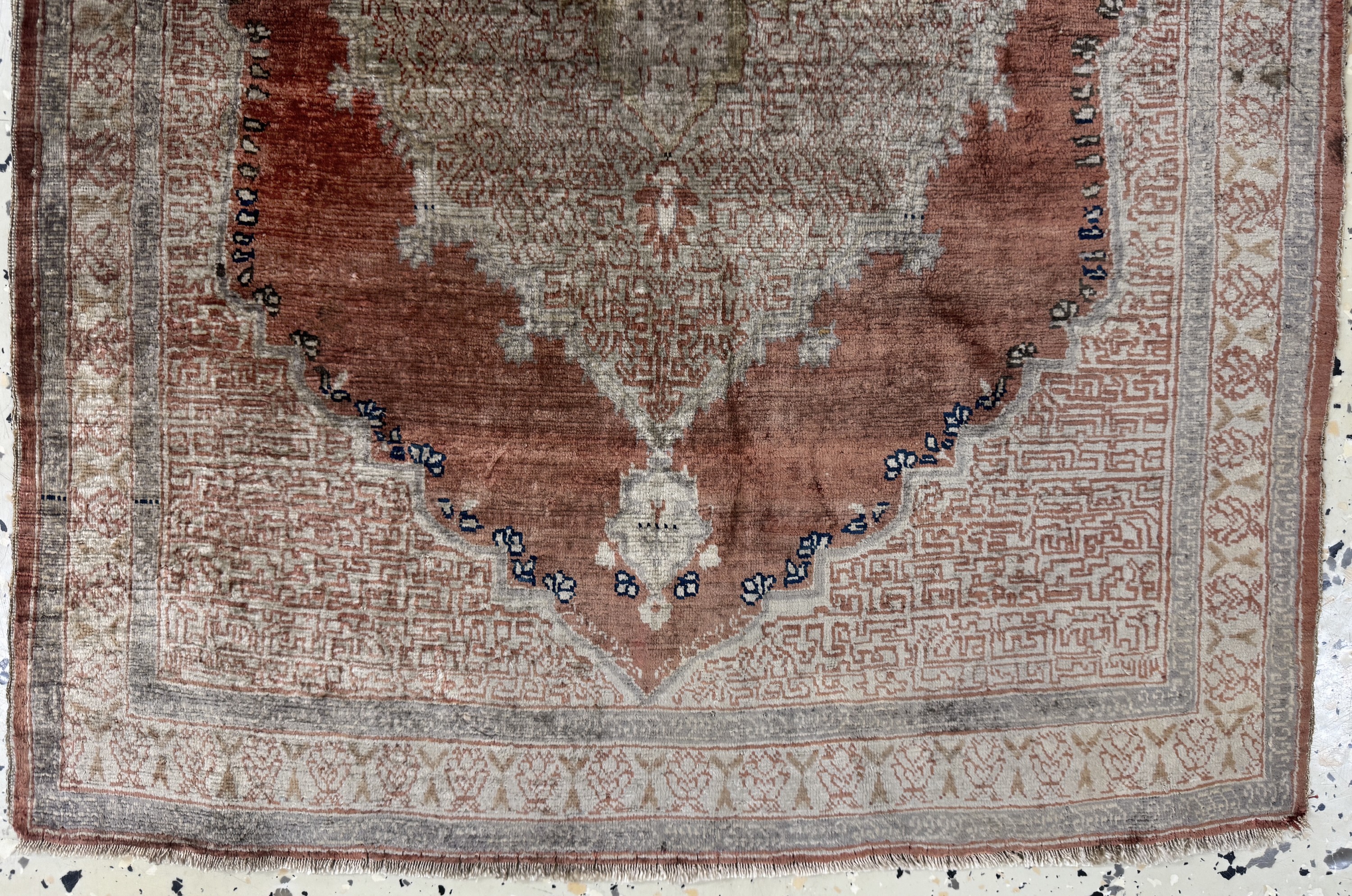 Detail b: Täbriz Seide"Hadji-Jalili", Persien, antik,19.Jhd, reine Naturseide, ca. 85 x 55 cm, EHZ:2-3