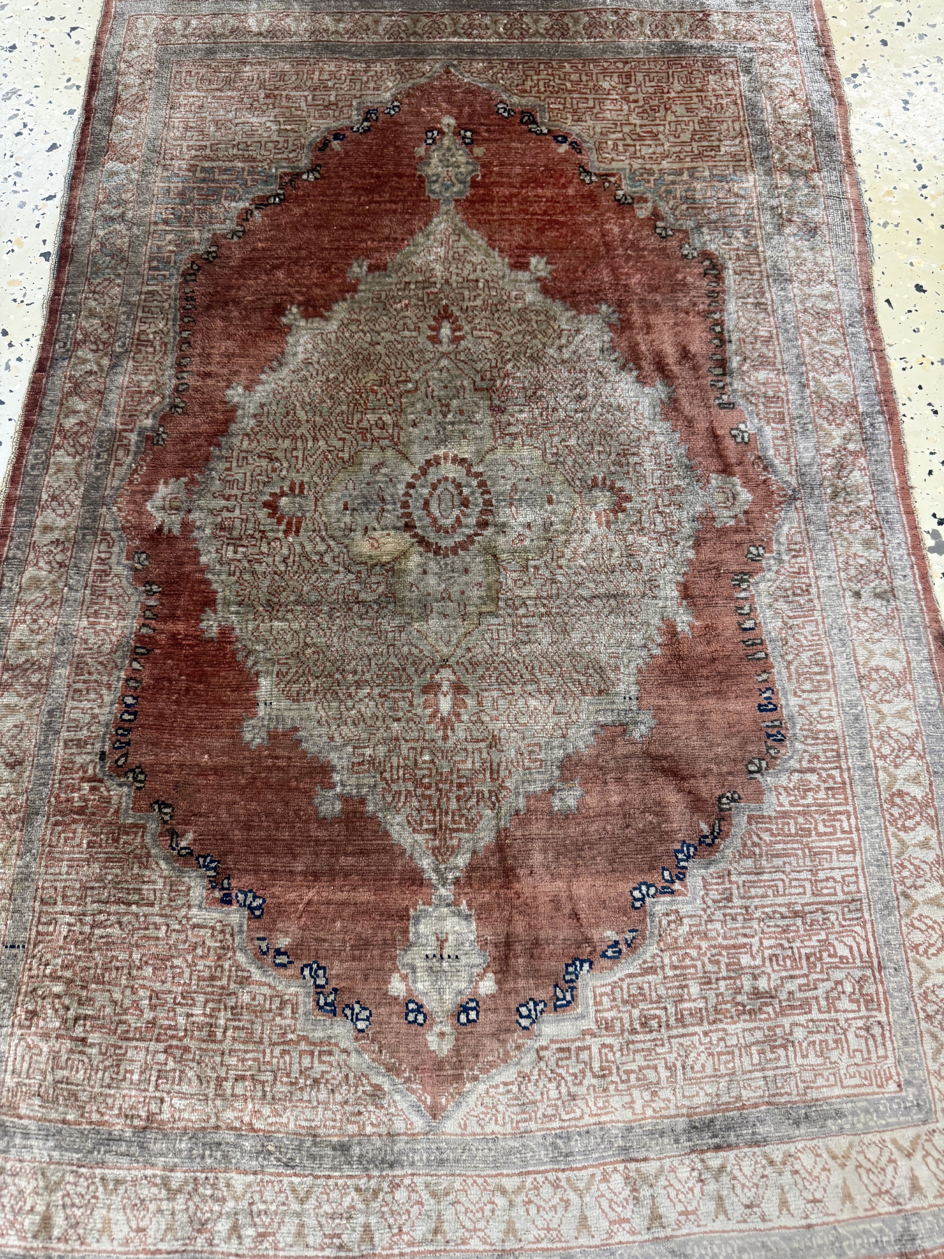 Detail d: Täbriz Seide"Hadji-Jalili", Persien, antik,19.Jhd, reine Naturseide, ca. 85 x 55 cm, EHZ:2-3