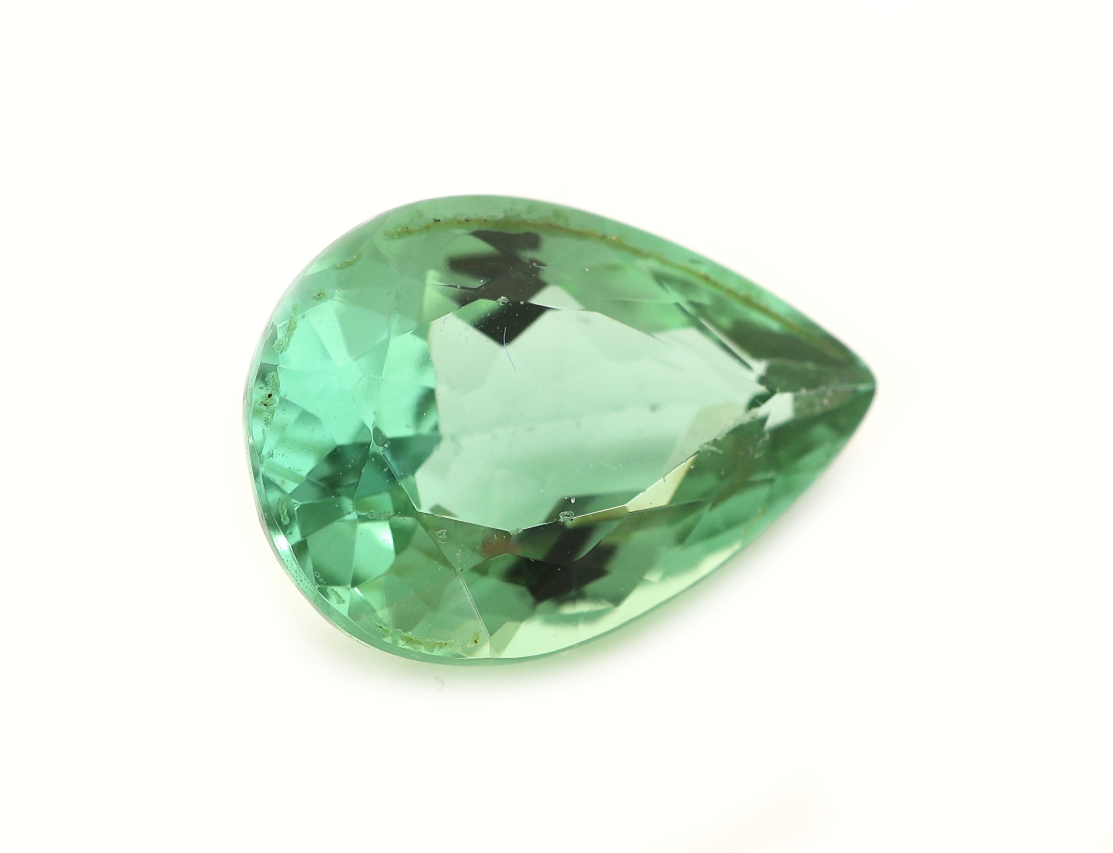 Detail a: Loser Turmalin, ca. 5.35 ct, facett. Tropfen