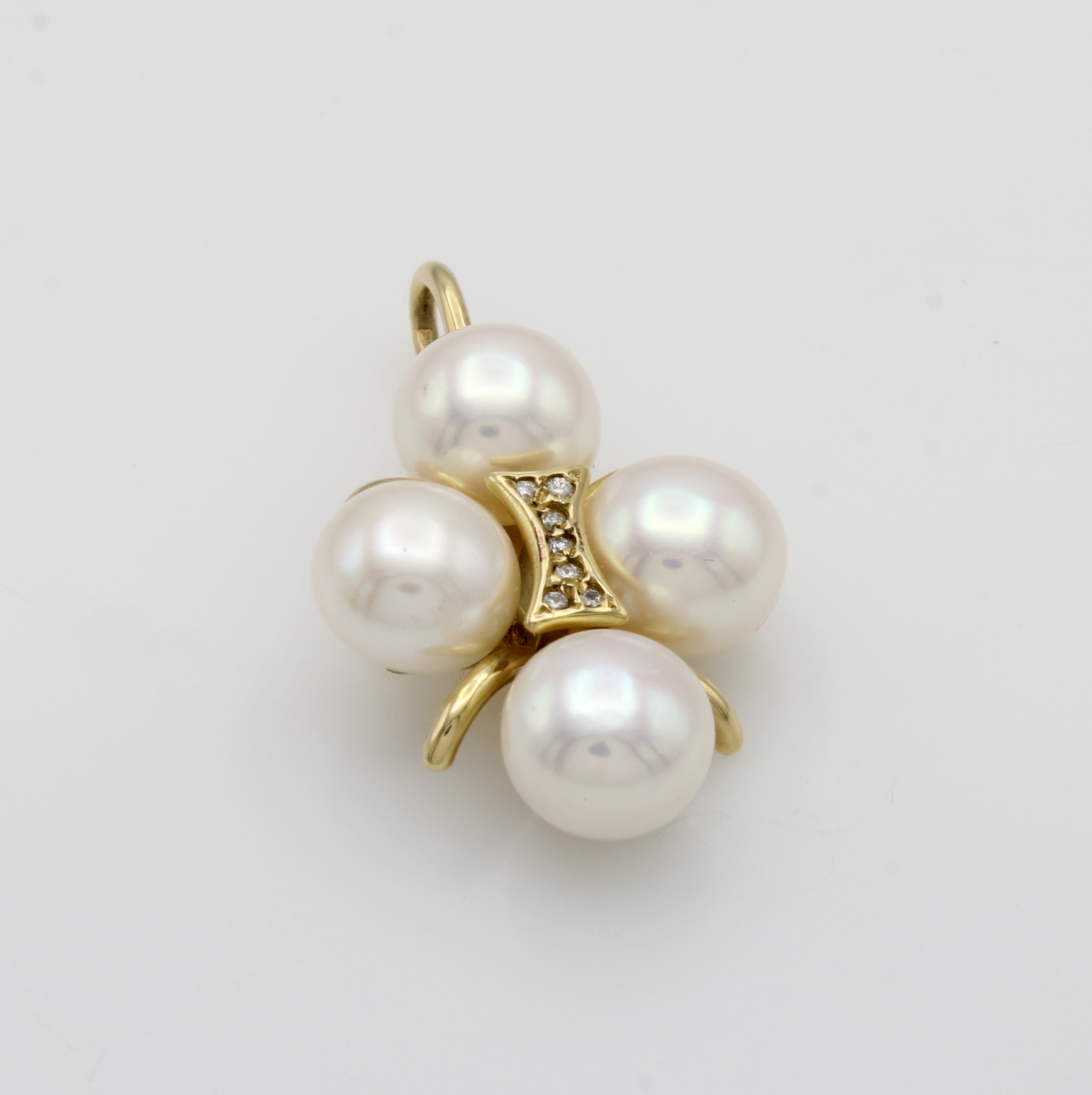 Image 27091025 - Anhänger mit Süßwasserzuchtperlen und Brillanten, GG 585/000, 4 bouttonf., weiße ...