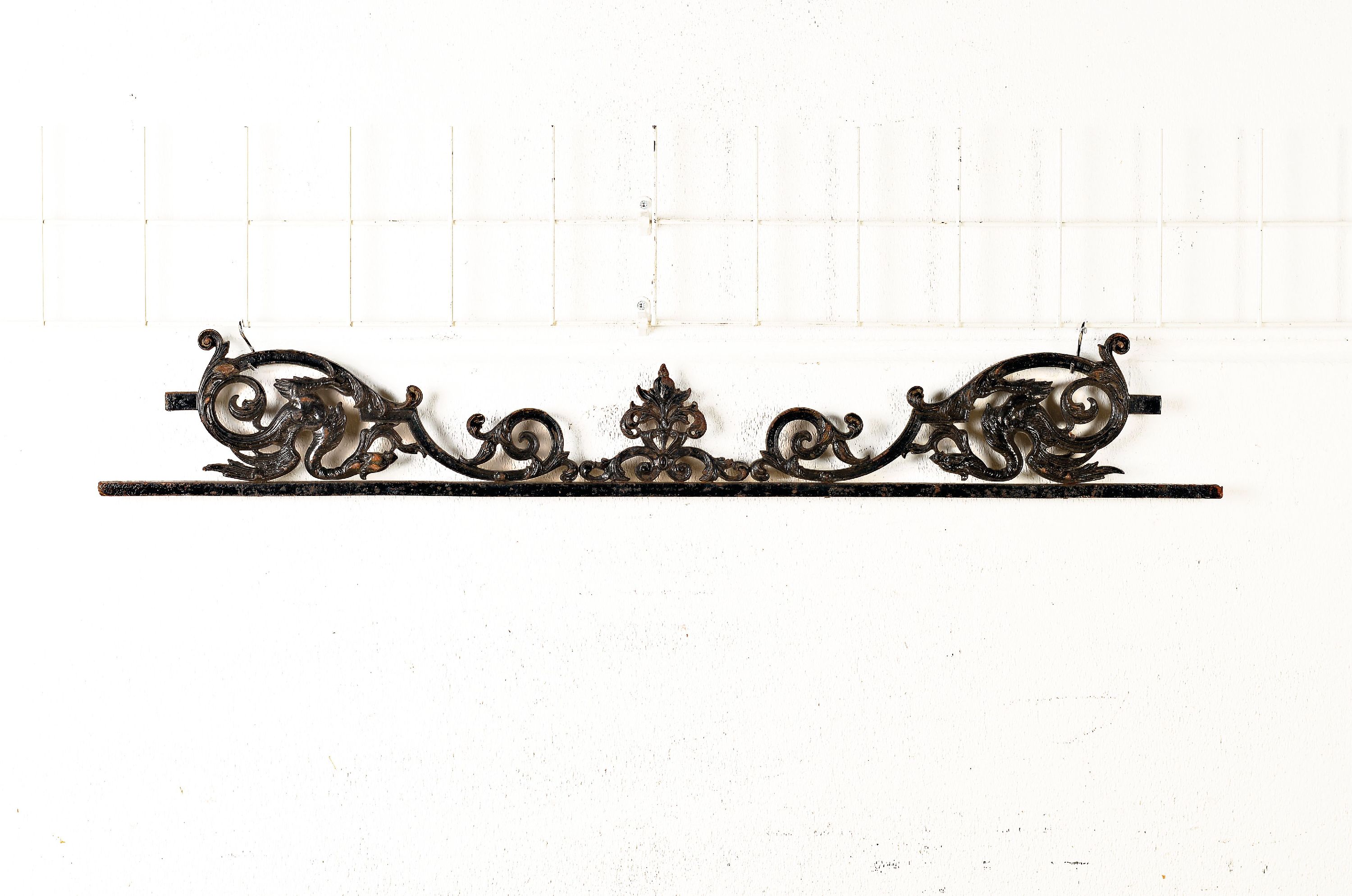 Image 27091079 - Ziergitter-Element, Frankreich, um 1900, schmiedeeisern, mit stilisierten Phönix- ...
