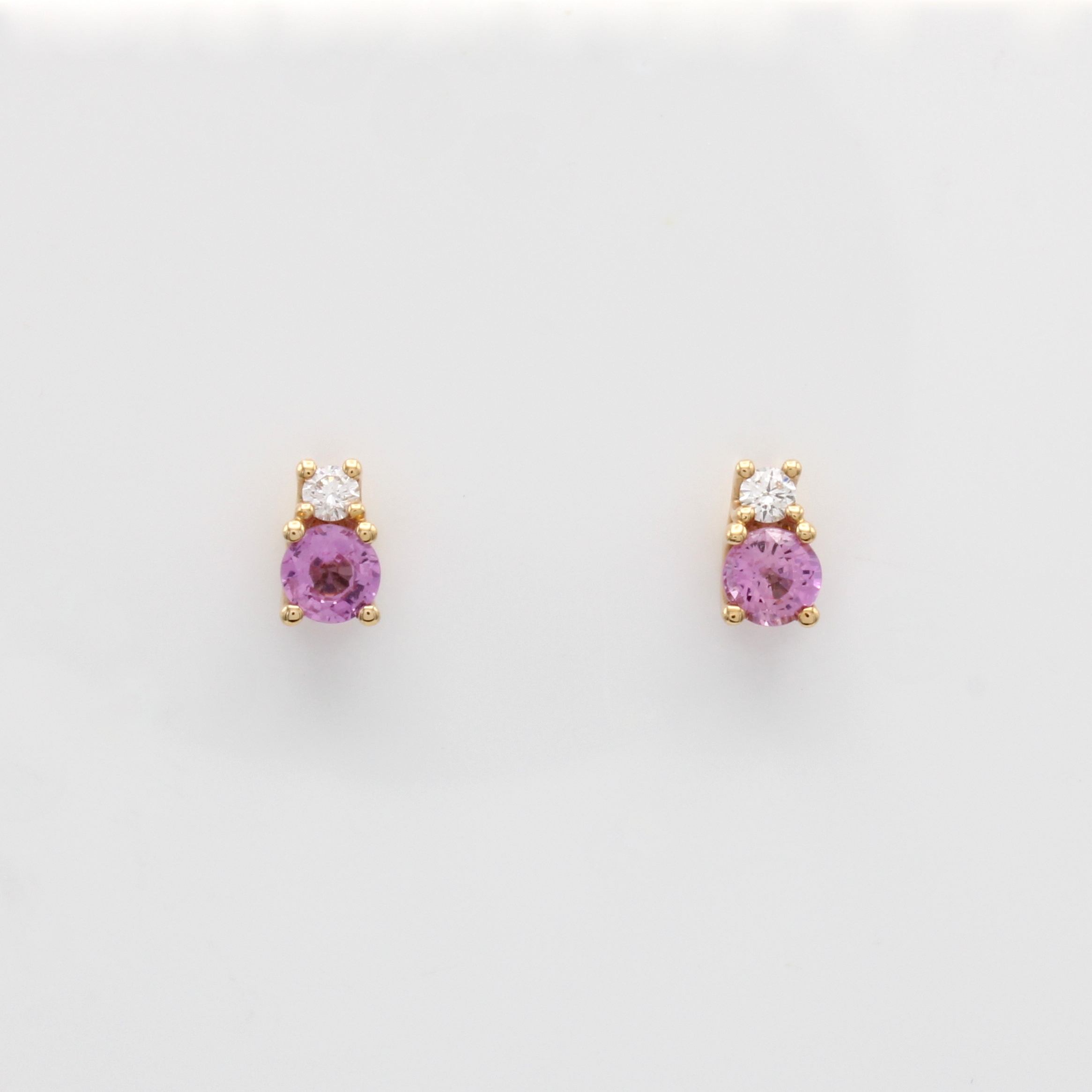 Image 27091082 - Paar Ohrstecker mit Saphiren und Brillanten, RG 750/000, 2 fac. Saphire zus. ca. 0.95 ct, ...