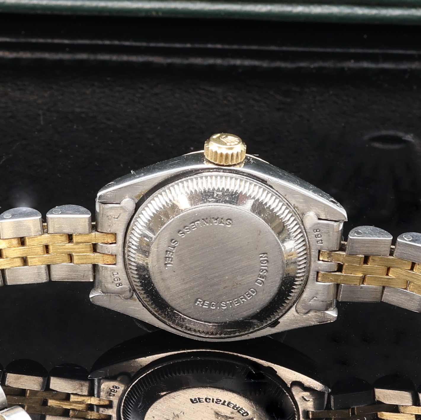 Detail d: ROLEX Datejust Damenarmbanduhr Referenz 6917, Schweiz um 1979, Automatik, Edelstahl/Gold komb. inkl. Jubileeband m. Faltschl., verschr. Boden u. ...