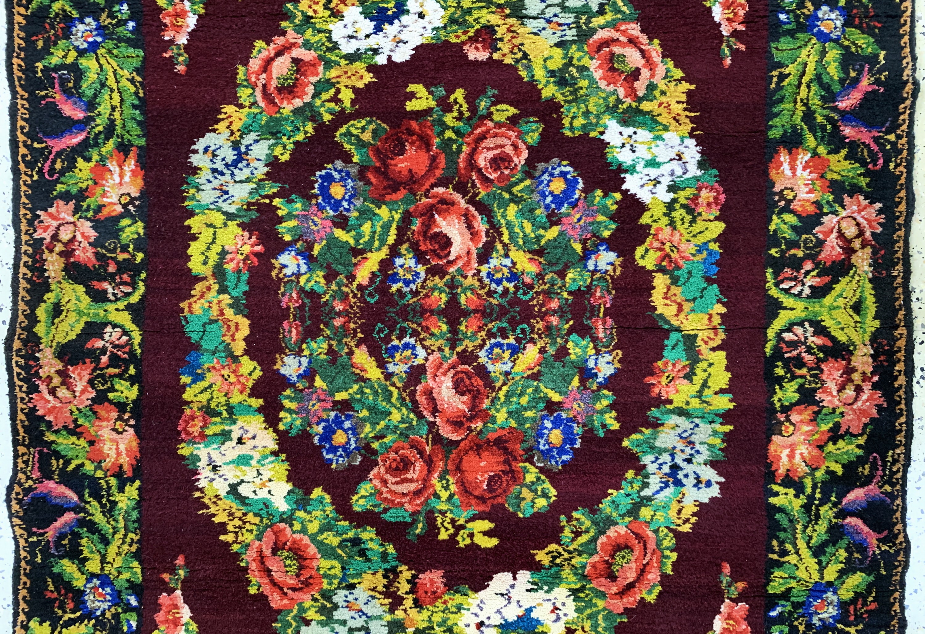 Detail b: Karabagh alt, Kaukasus, Anfang 20.Jhd, Wolle auf Baumwolle, ca. 202 x 134 cm, EHZ: 2