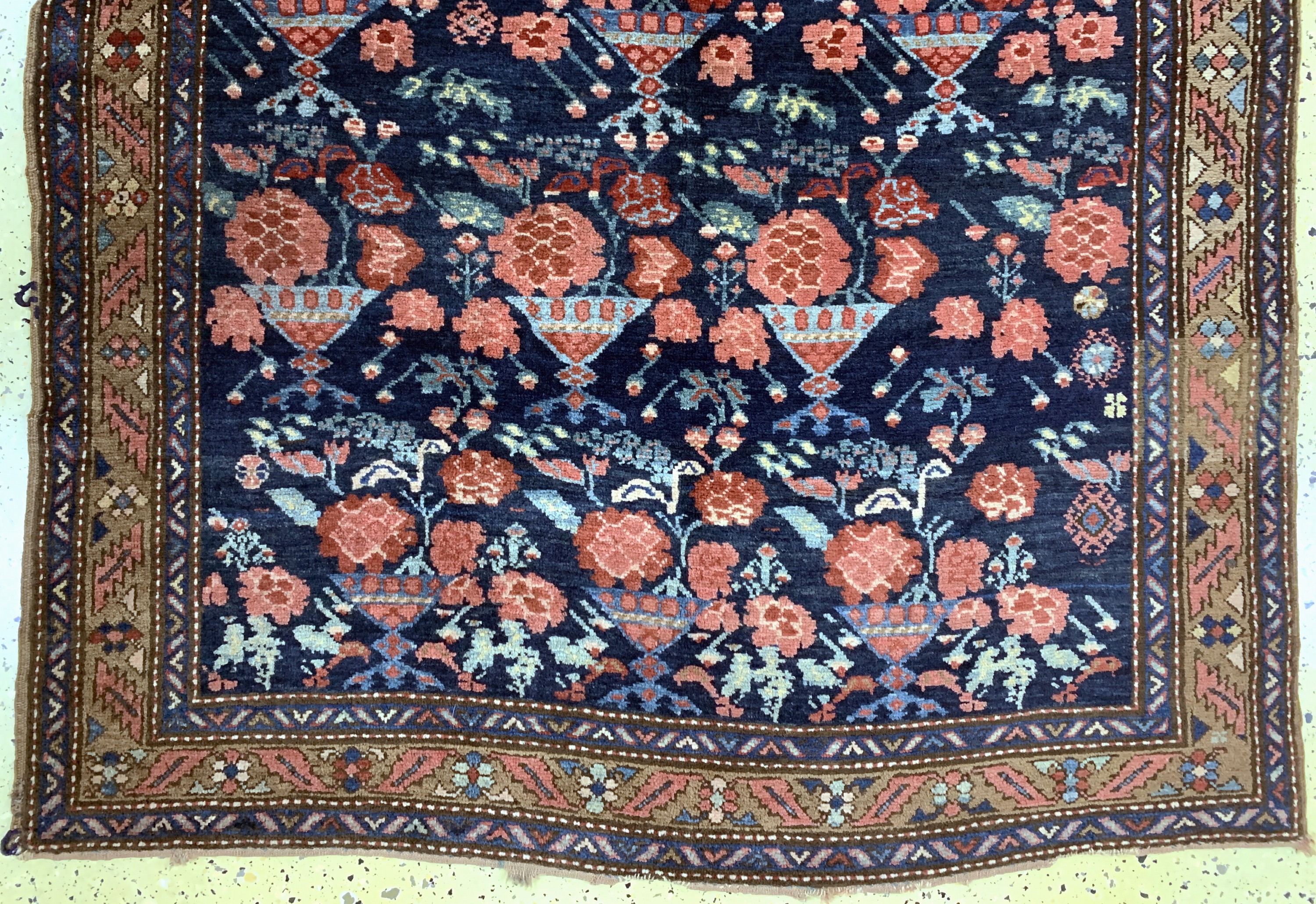 Detail c: Karabagh antik, Kaukasus, um 1900, Wolle auf Wolle, ca. 210 x 137 cm, EHZ: 2