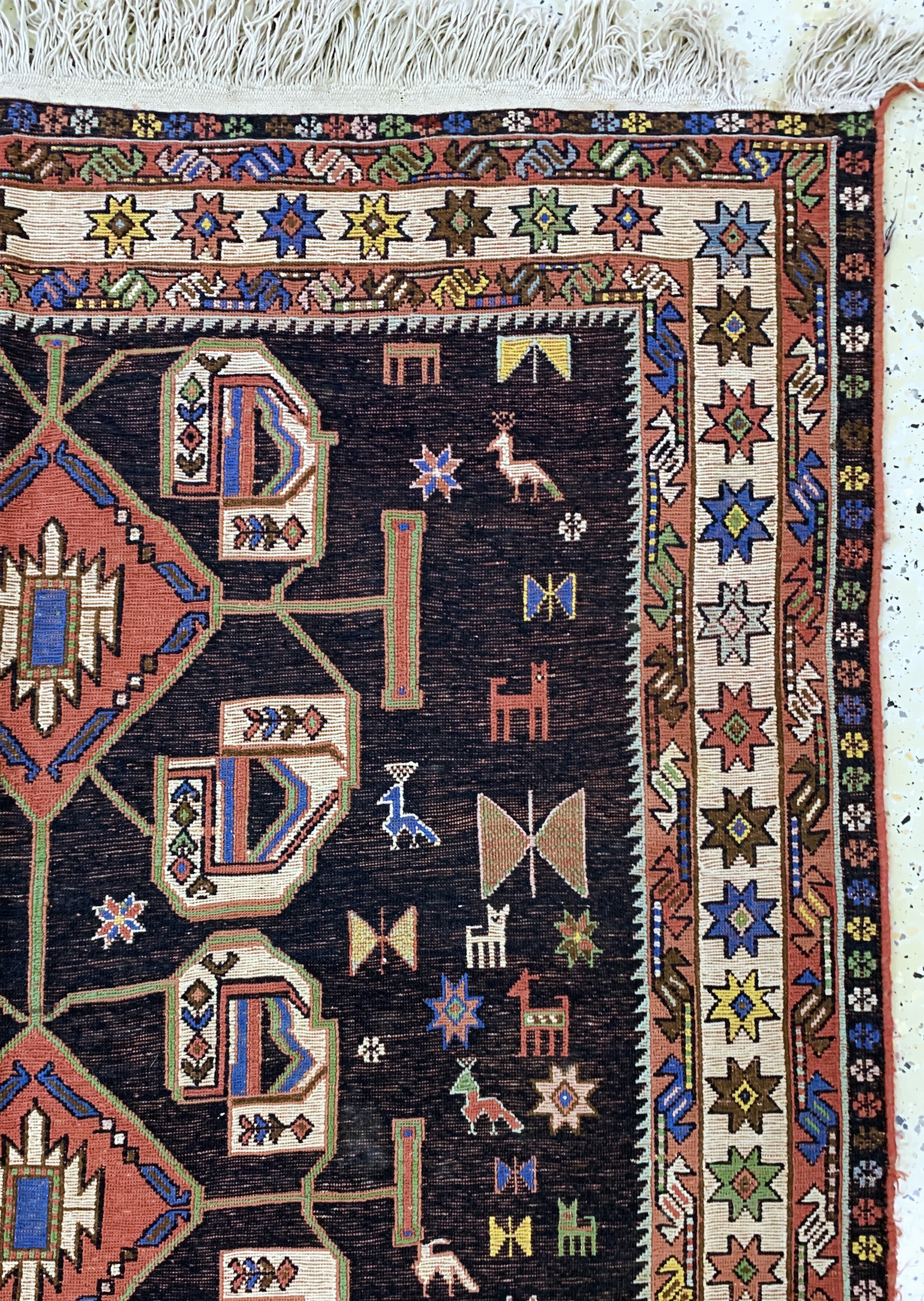 Detail d: Sumakh alt, Azerbaijan, Mitte 20.Jhd, Wolleauf Baumwolle, ca. 195 x 143 cm, EHZ: 2(restauriert)
