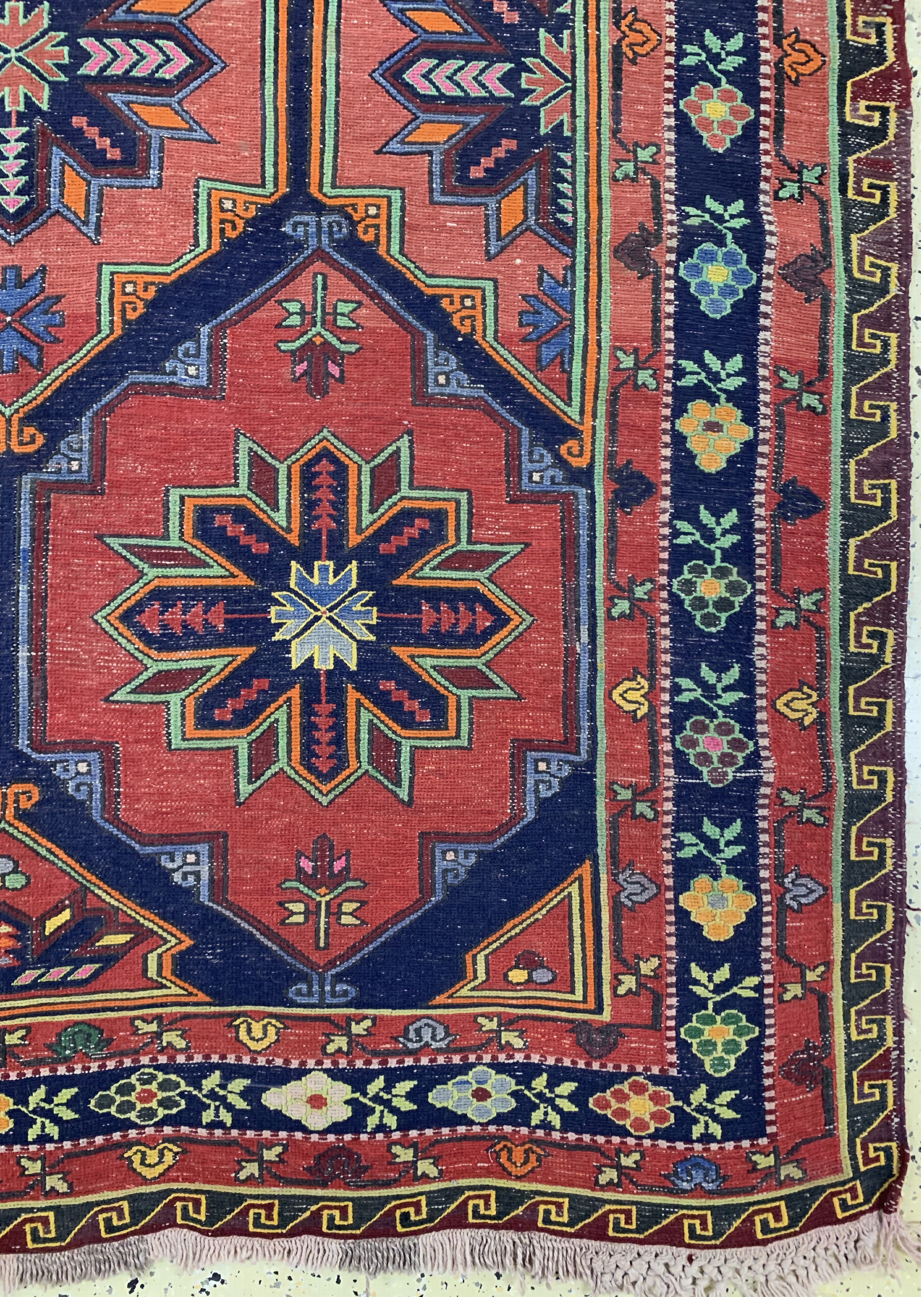 Detail a: Sumakh alt, Kaukasus, Mitte 20.Jhd, Wolle auf Wolle, ca. 310 x 165 cm, EHZ: 2