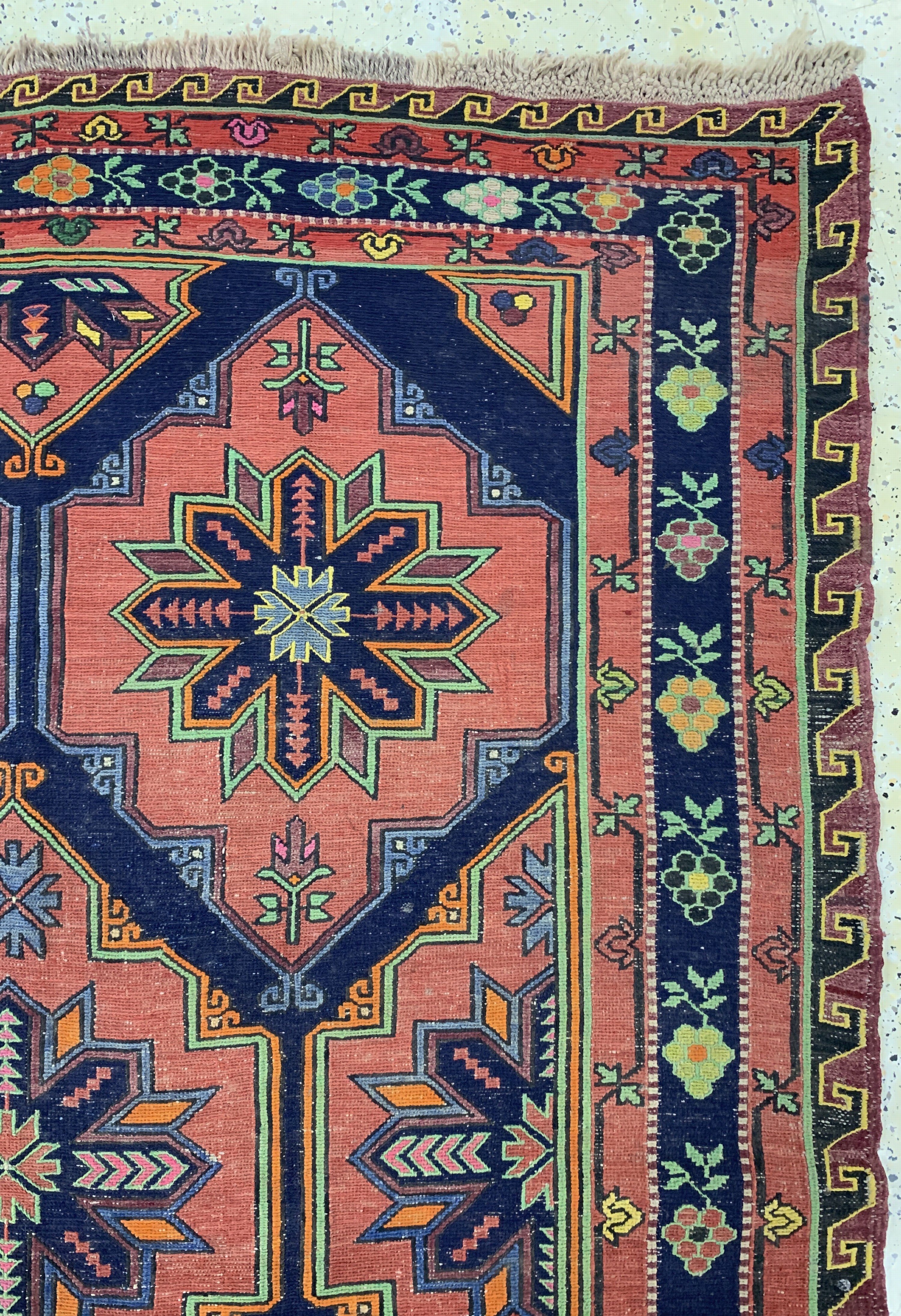 Detail f: Sumakh alt, Kaukasus, Mitte 20.Jhd, Wolle auf Wolle, ca. 310 x 165 cm, EHZ: 2