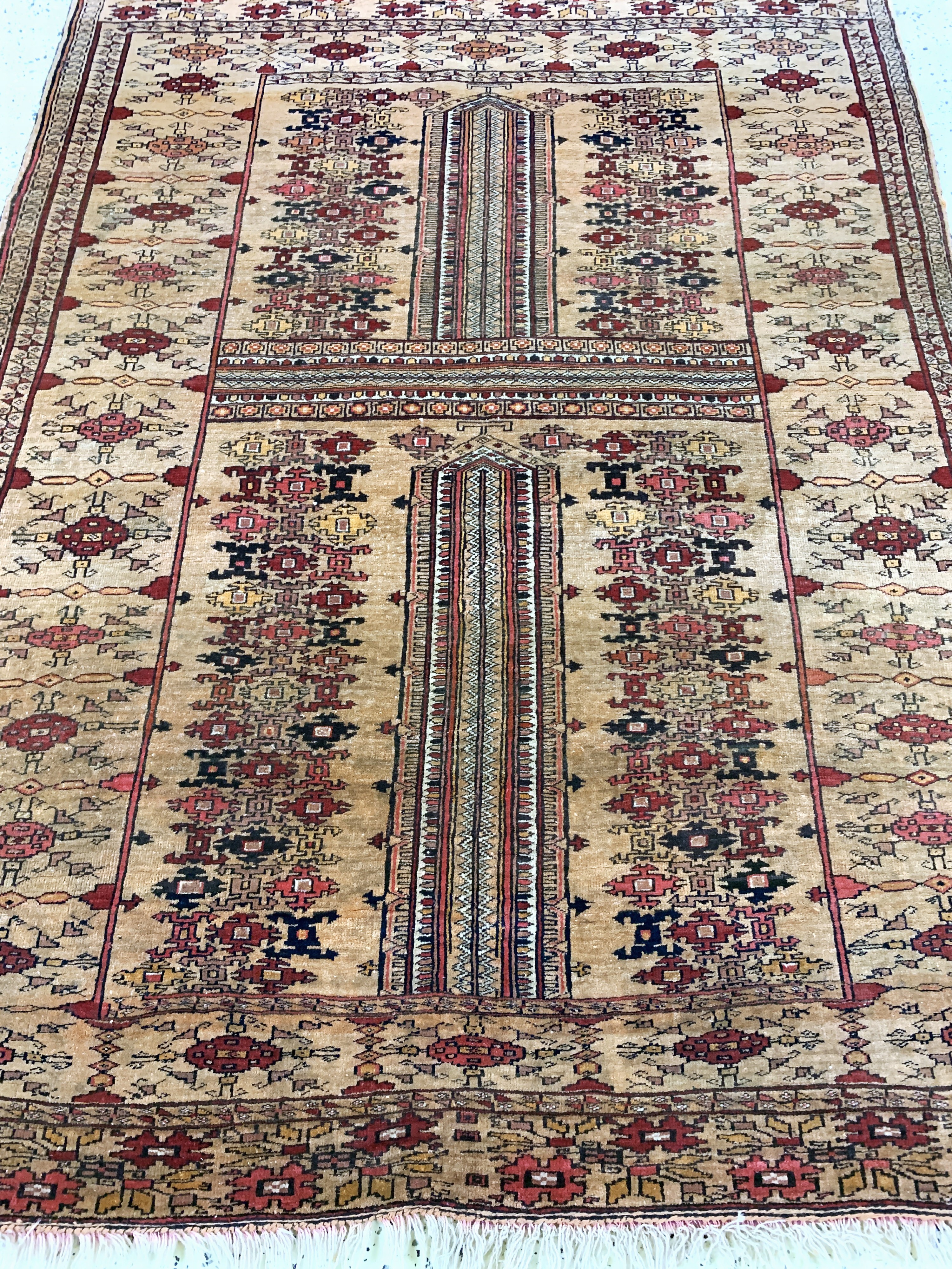 Detail d: Mauri alt, Afghanistan, Mitte 20.Jhd, Wolleauf Wolle, ca. 190 x 145 cm, EHZ: 2