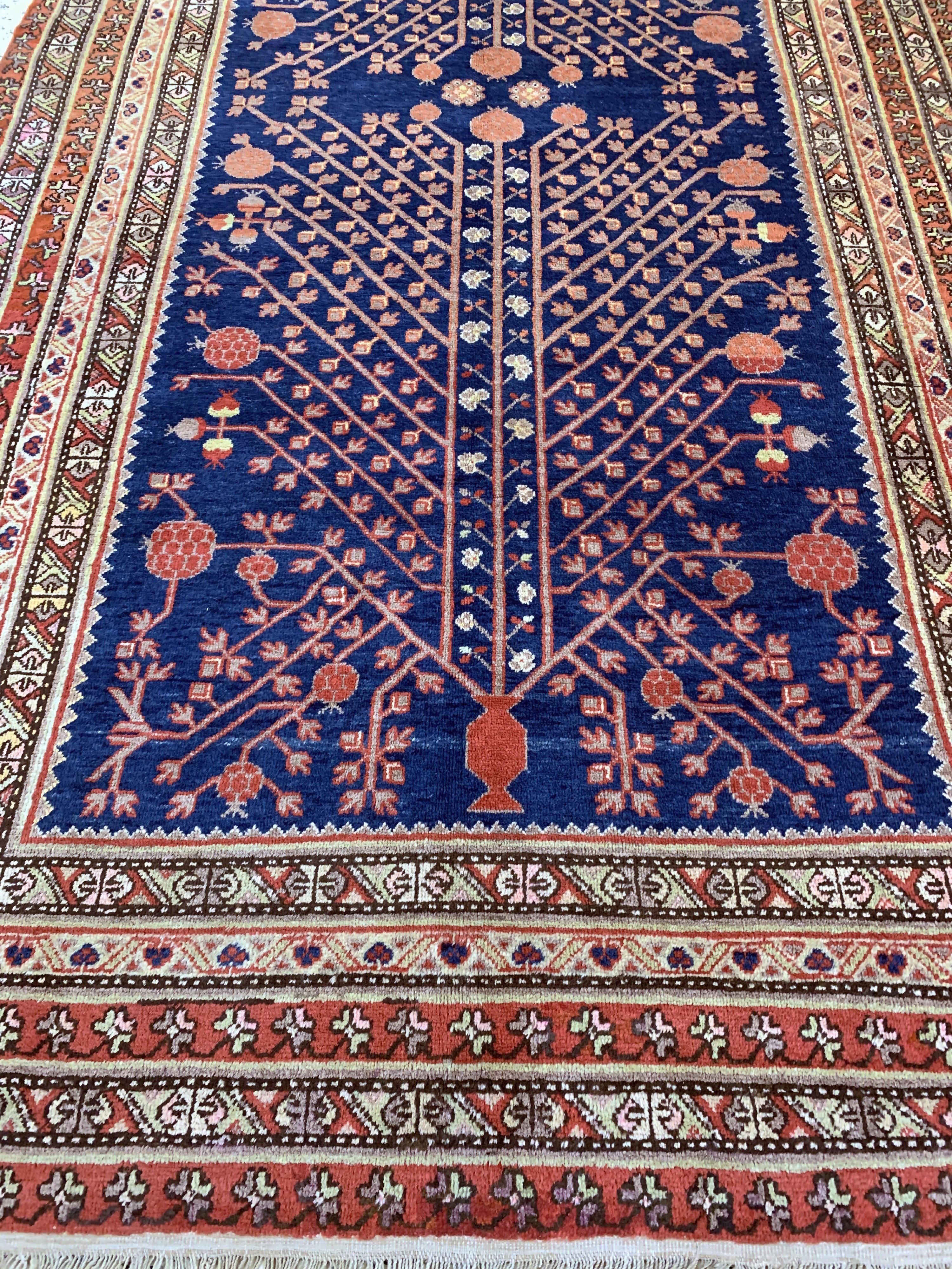 Detail h: Khotan alt, Torkestan, Anfang 20.Jhd, Wolleauf Baumwolle, ca. 340 x 175 cm, EHZ: 2