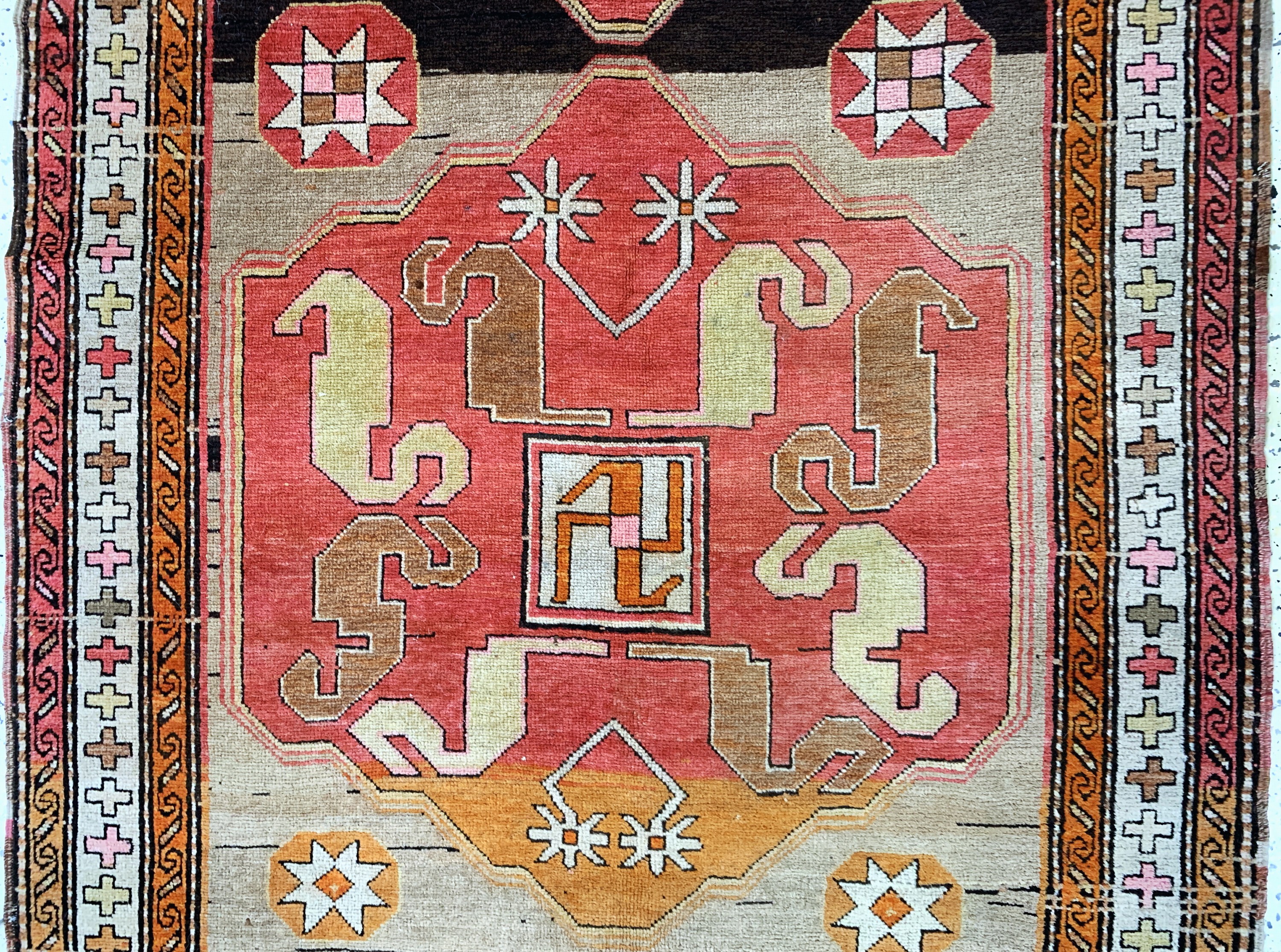 Detail b: "Wolkenband"Kazak antik, Kaukasus, um 1900,Wolle auf Wolle, ca. 260 x 130 cm, EHZ: 2-3