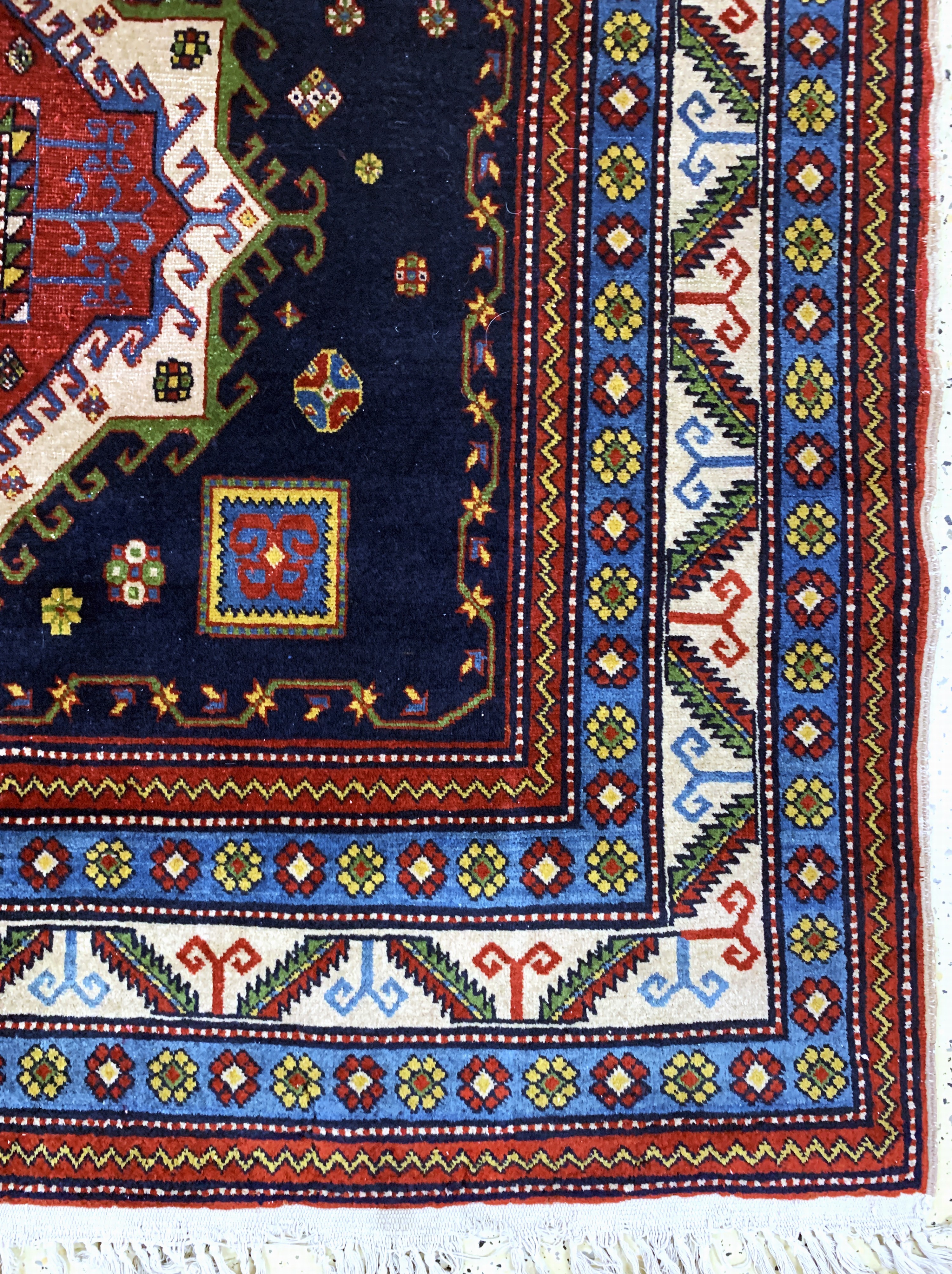 Detail a: Eriwan alt, Rußland, Mitte 20.Jhd, Wolle auf Baumwolle, ca. 275 x 175 cm, EHZ: 3