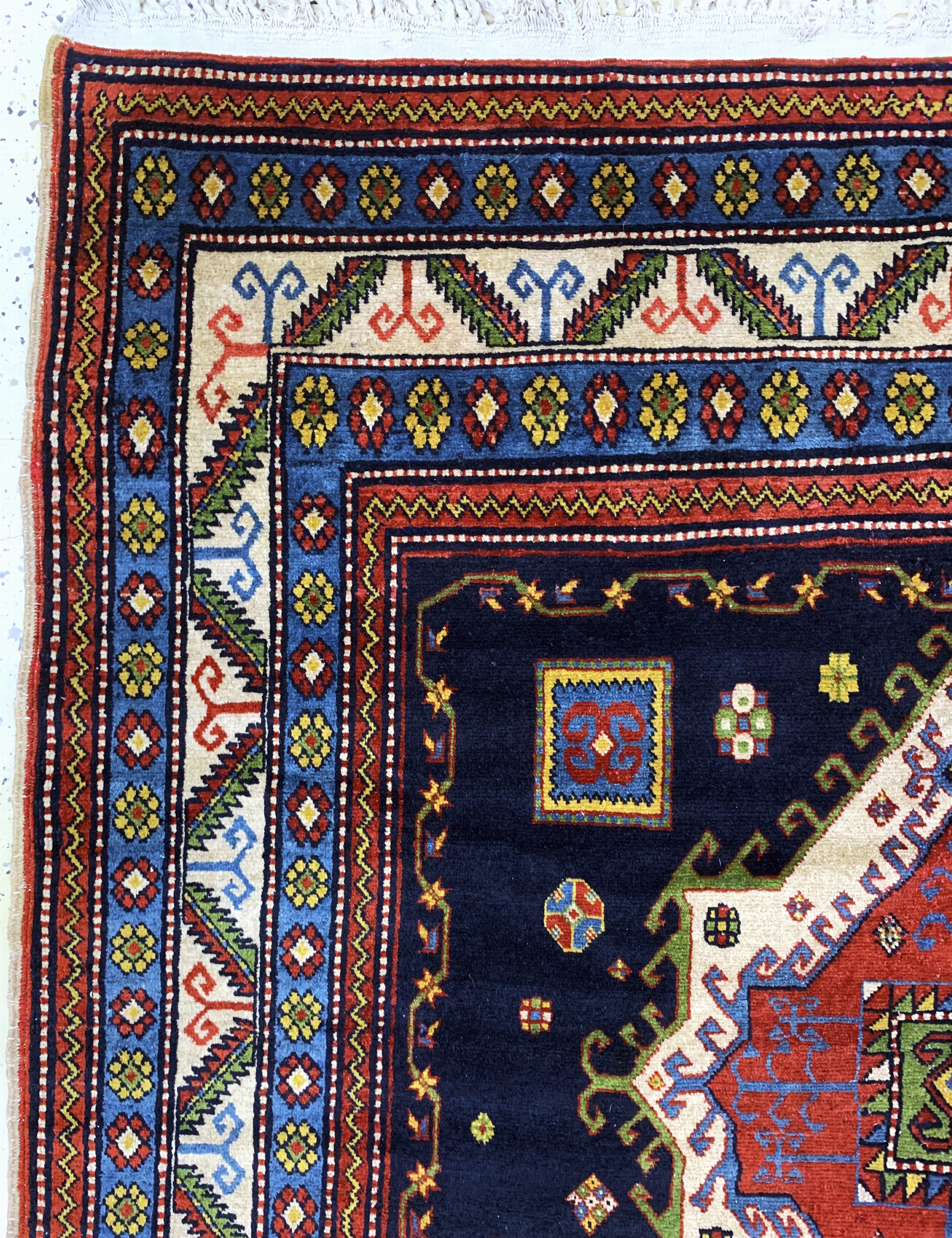 Detail c: Eriwan alt, Rußland, Mitte 20.Jhd, Wolle auf Baumwolle, ca. 275 x 175 cm, EHZ: 3