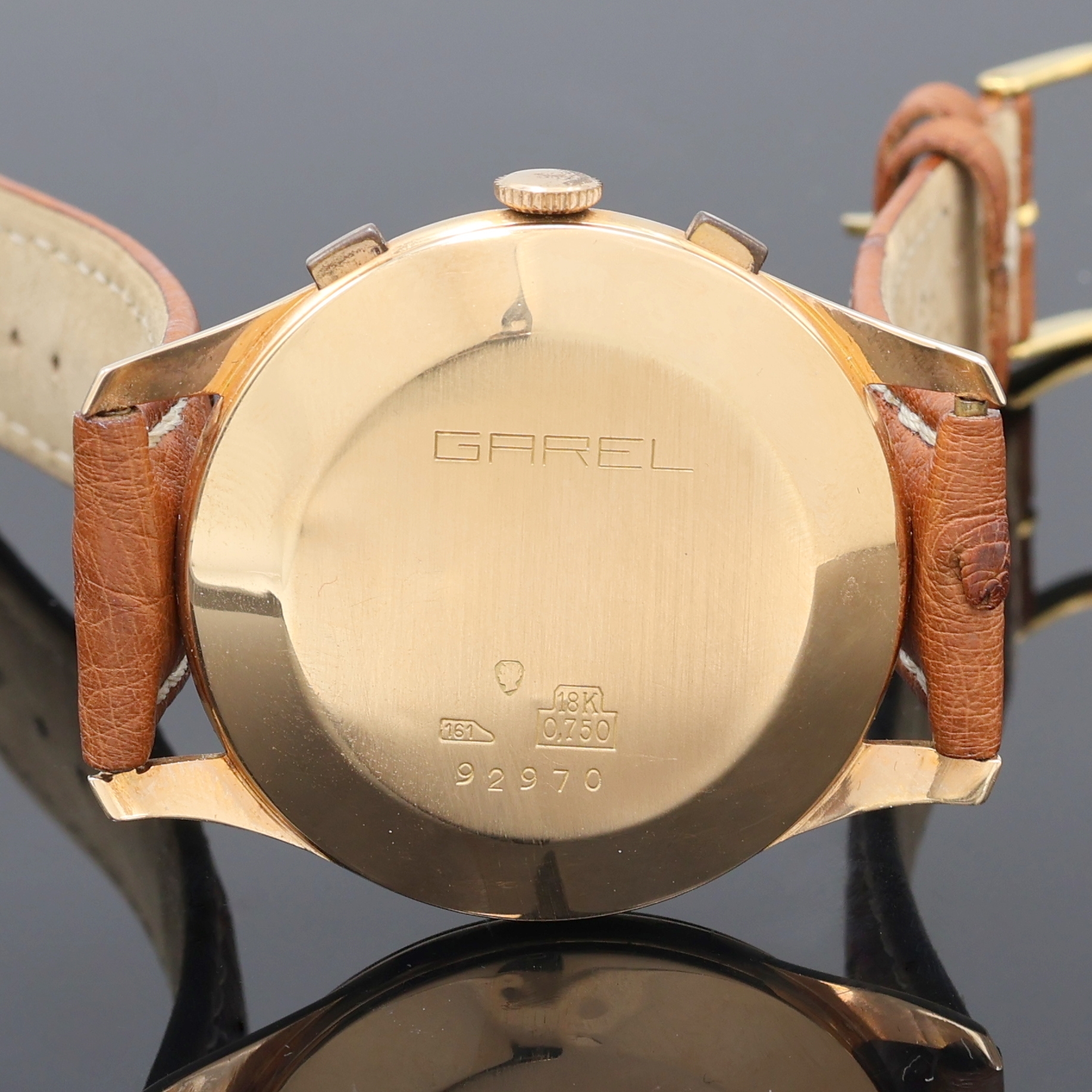 Detail d: GAREL Schaltradchronograph Kaliber Valjoux 23 in RG 750/000, Schweiz um 1950, Handaufzug, 3-teil. Geh., Boden (dell.) und Glasrand aufgedr., silb. ...