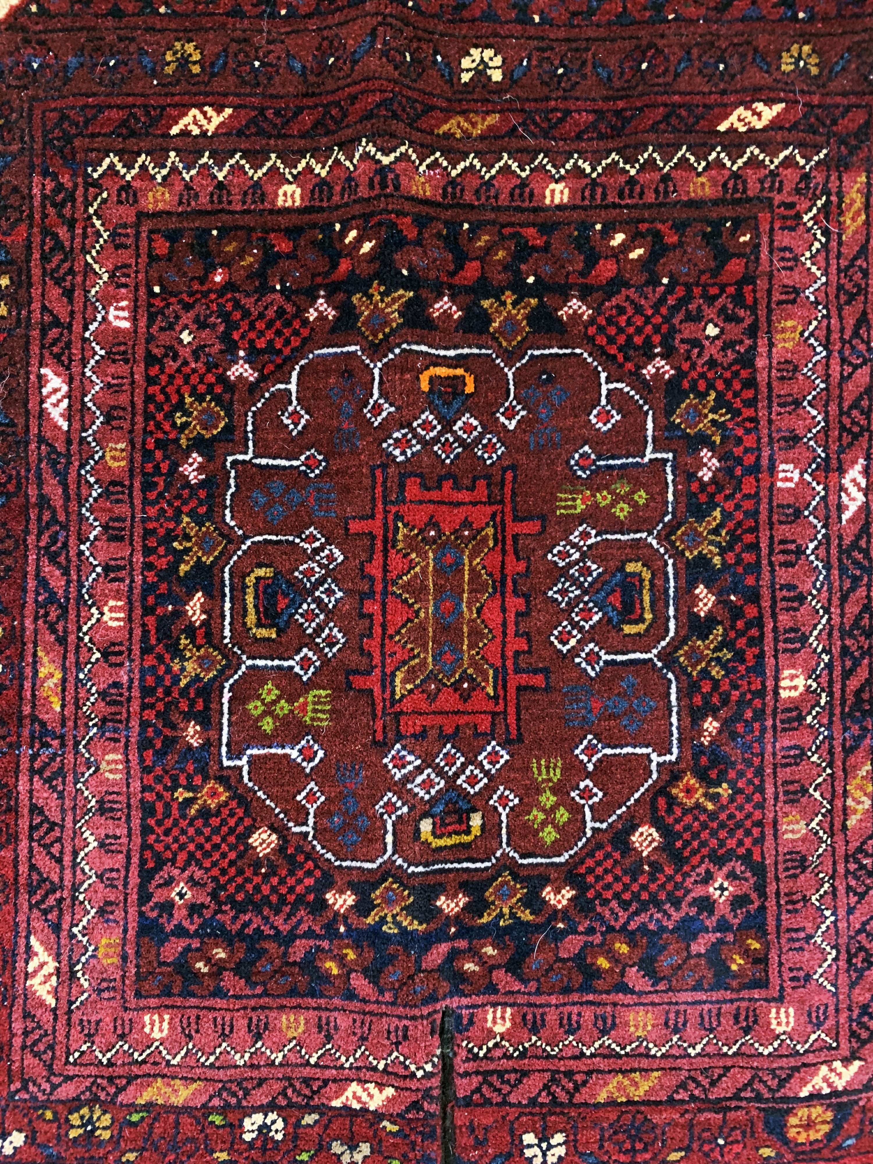 Detail c: Sattelauflage alt, Afghanistan, Mitte 20.Jhd, Wolle auf Wolle, ca. 80 x 80 cm, EHZ: 2