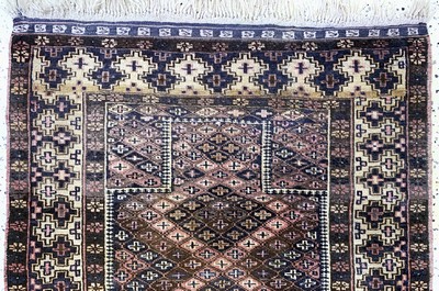 27091453a - Zakini#´Prayer Rug#´, Afghanistan, early 20th century, wool on wool, approx. 127 x 83 cm, ...
