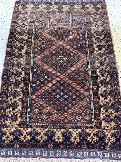 27091453d - Zakini#´Prayer Rug#´, Afghanistan, early 20th century, wool on wool, approx. 127 x 83 cm, ...