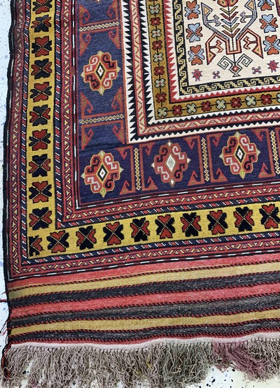 27091468b - Sumakh´relief´alt, Türkei, Mitte 20.Jhd, Wolle auf Wolle, ca. 260 x 165 cm, EHZ: 2 ...
