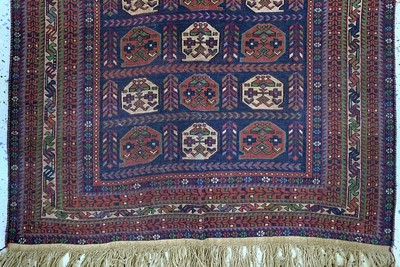 27091472c - Sumakh, Azerbaijan, late 20th century, wool onwool, approx. 185 x 125 cm, condition: 2. ...