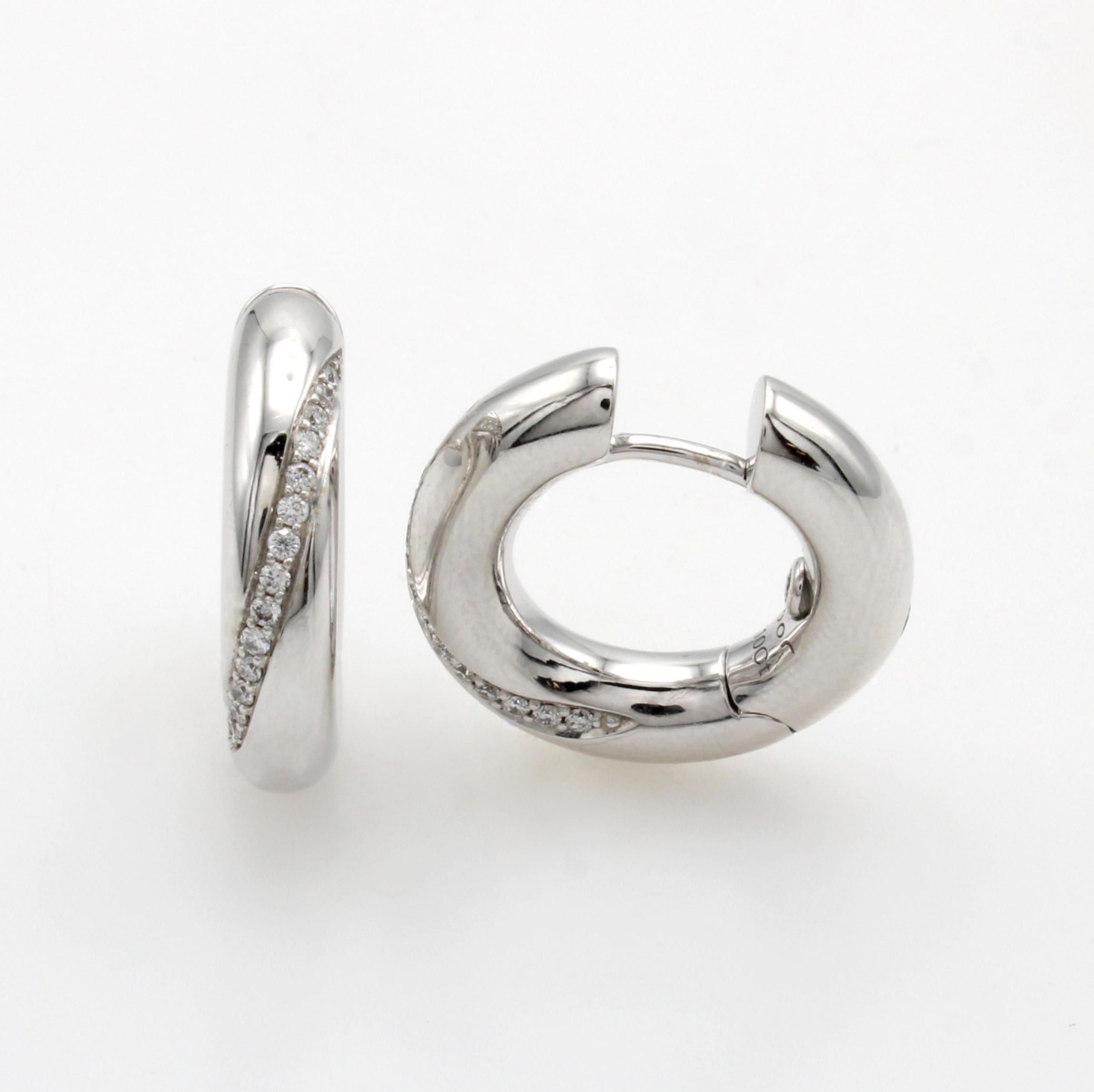Image 27091500 - Paar Klappcreolen mit Brillanten, WG 750/000, 36 Brill. zus. ca. 0.21 ct feines ...