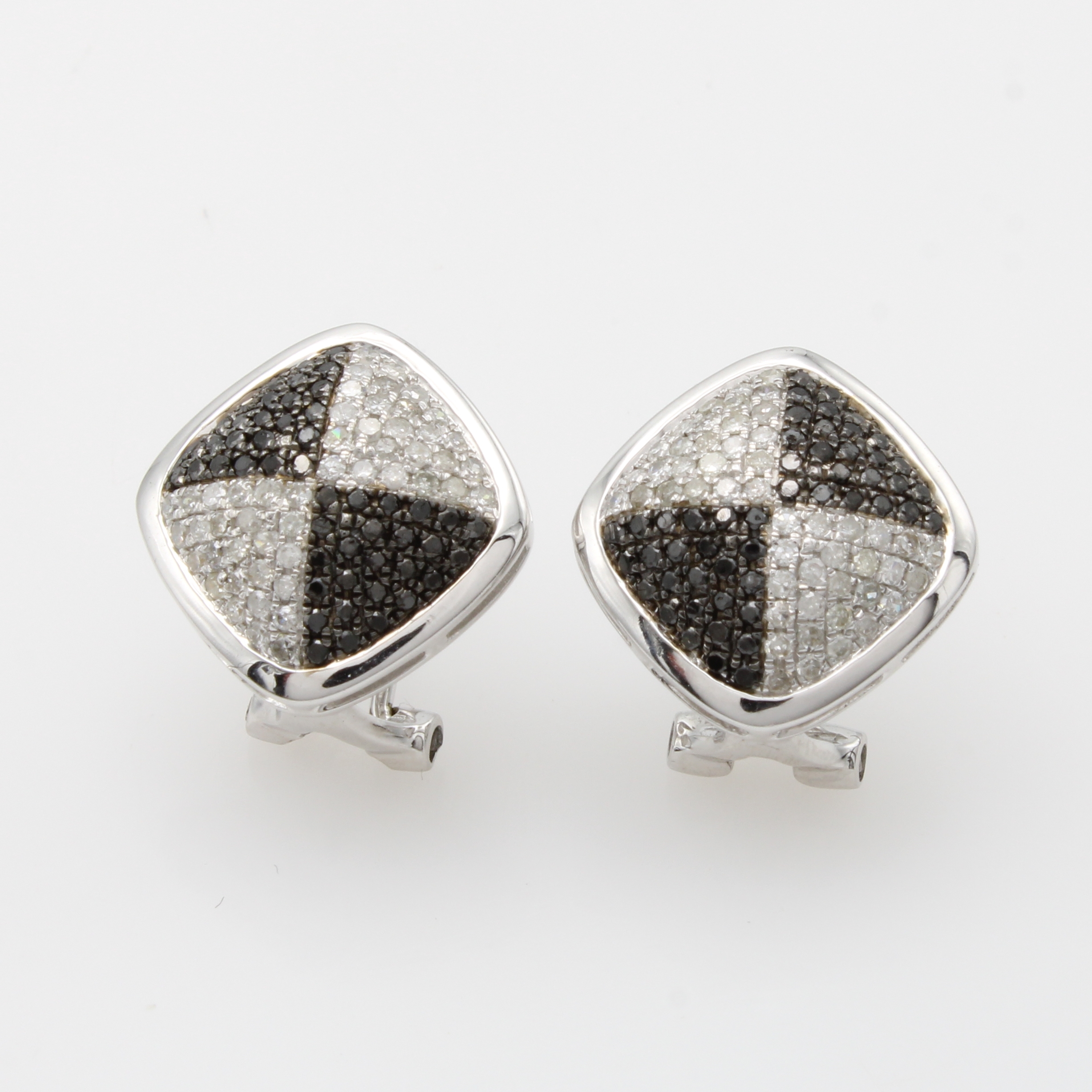 Image 27091520 - Paar Ohrstecker mit Diamanten und Brillanten, WG 750/000, 100 Diam. zus. ca. 0.33 ct ...