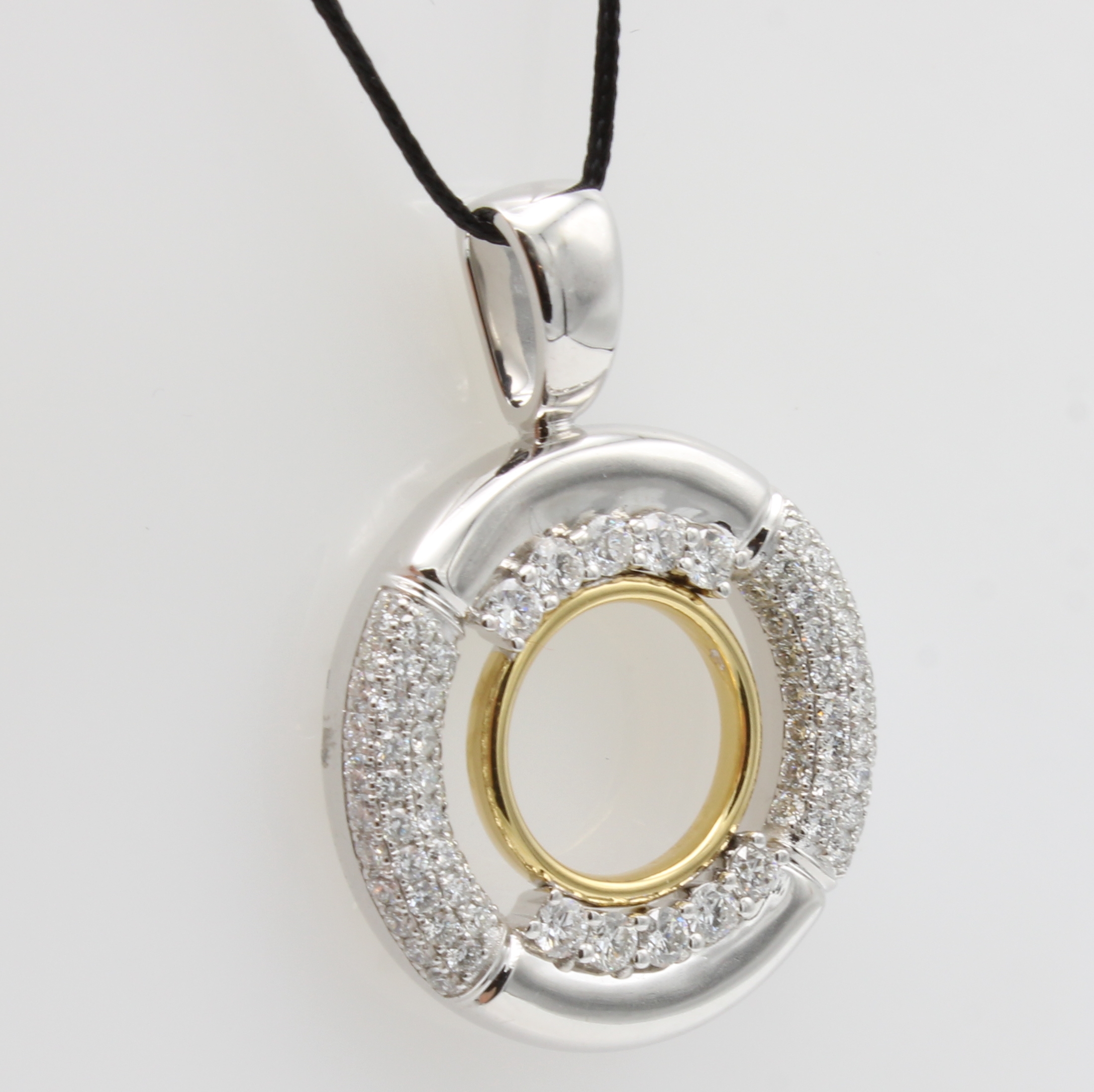 Image 27091538 - Anhänger mit Brillanten, WG 750/000, 72 Brill. zus. ca. 1.15 ct feines Weiß /vs-si, 10 ...