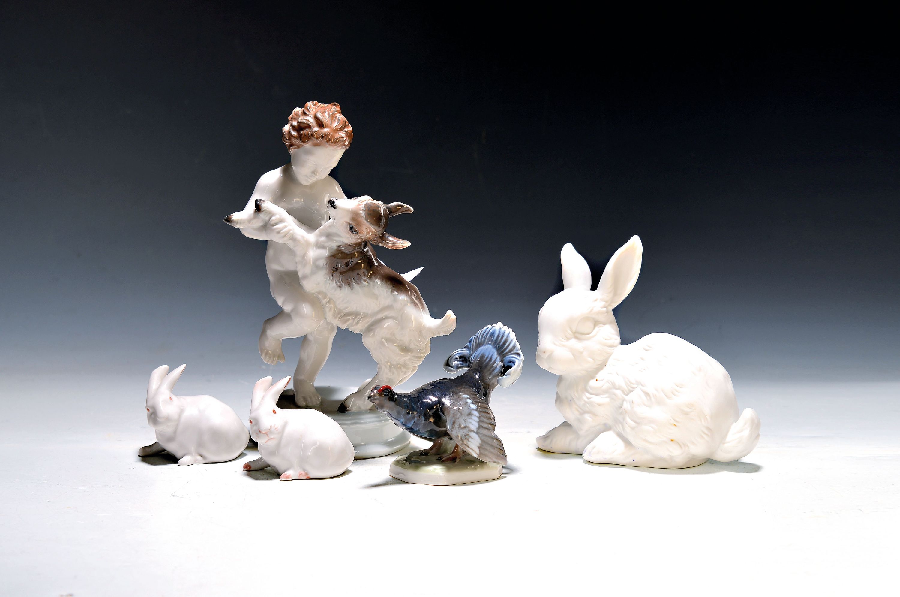 Image 27091564 - Drei Porzellanfiguren, Rosenthal, Jahre, a. Entwurf Max Herrmann Fritz, Putto mit ...