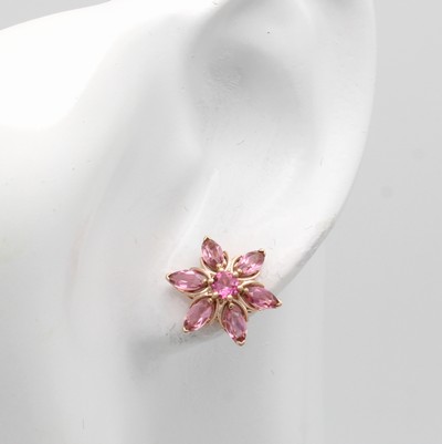 27091509a - Paar Ohrstecker mit Turmalinen, RoséG 585/ 000, 14 roséfarb. Turmaline zus. ca. 2.14 ...