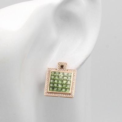 27091513a - Paar Ohrstecker mit Brillanten und Saphiren, RoséG 585/000, 122 Brill. zus. ca. 0.27 ct ...