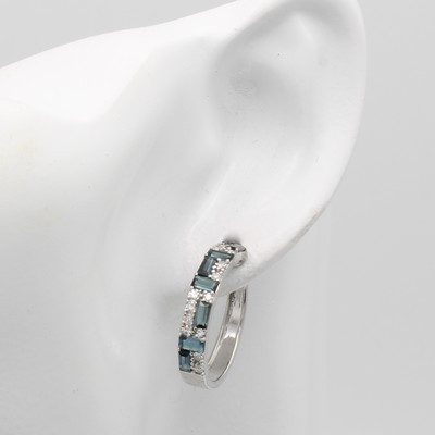 27091866a - Paar Creolen mit Brillanten und Turmalinen, GG 585/000, 14 grüne Turmaline zus. ca. ...