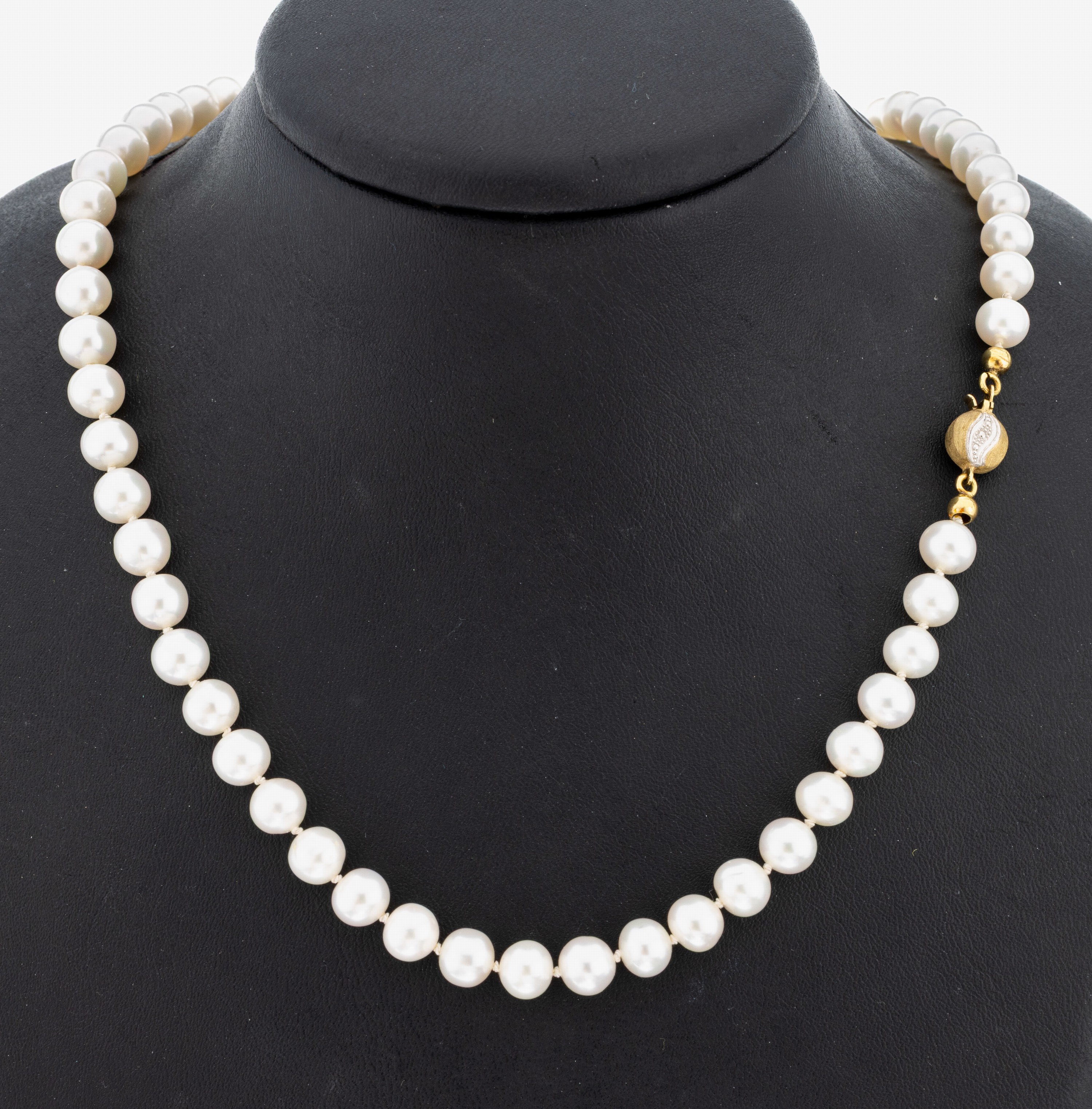 Image 27092657 - Perl-Collier mit 9 kt Gold Schließe, GG/WG 375/000, 60 l. rosef. unrunde ...