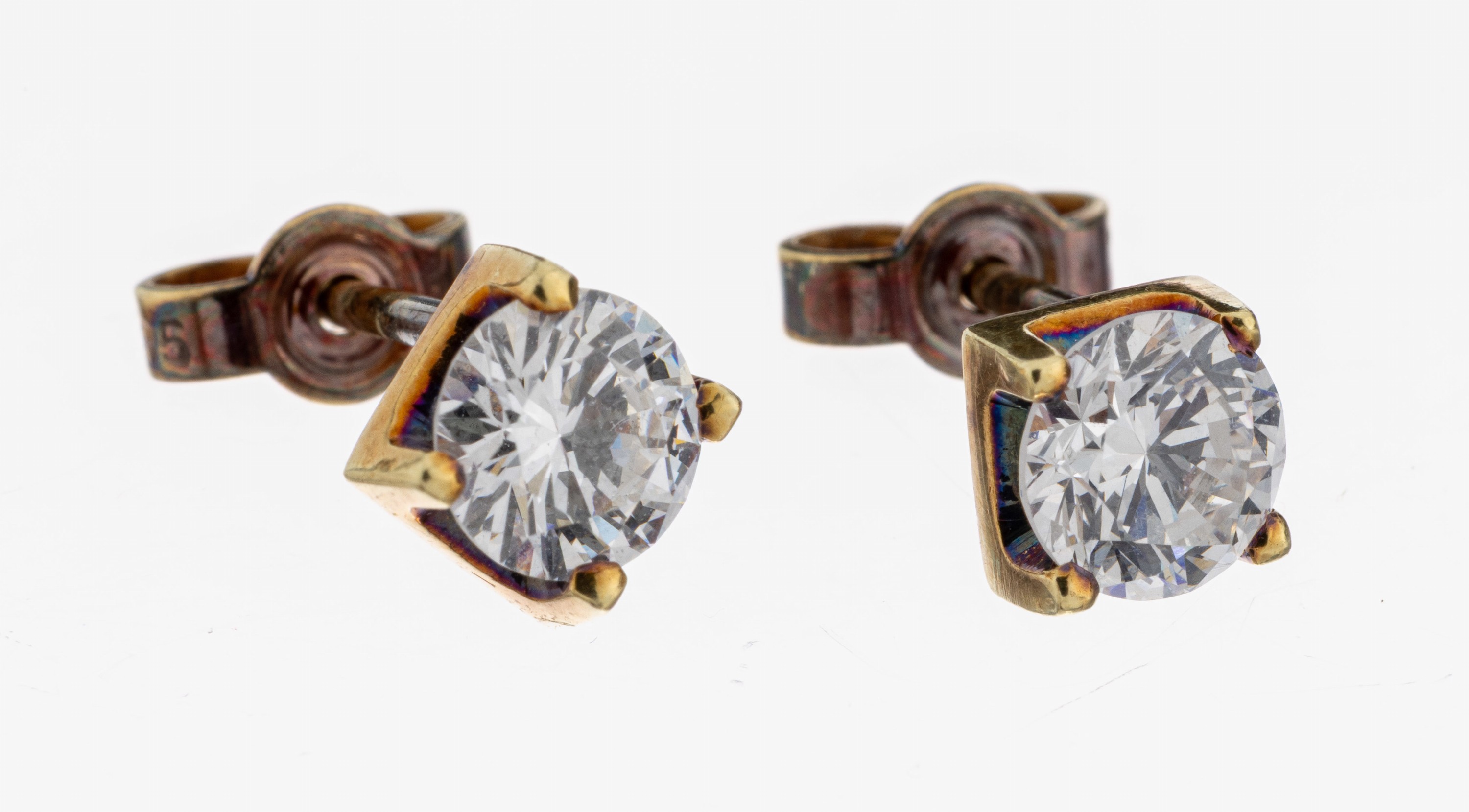 Image 27092659 - Paar 14 kt Gold Brillant-Ohrstecker, GG 585/000, 2 Brillanten zus. ca. 1.06 ct feines ...