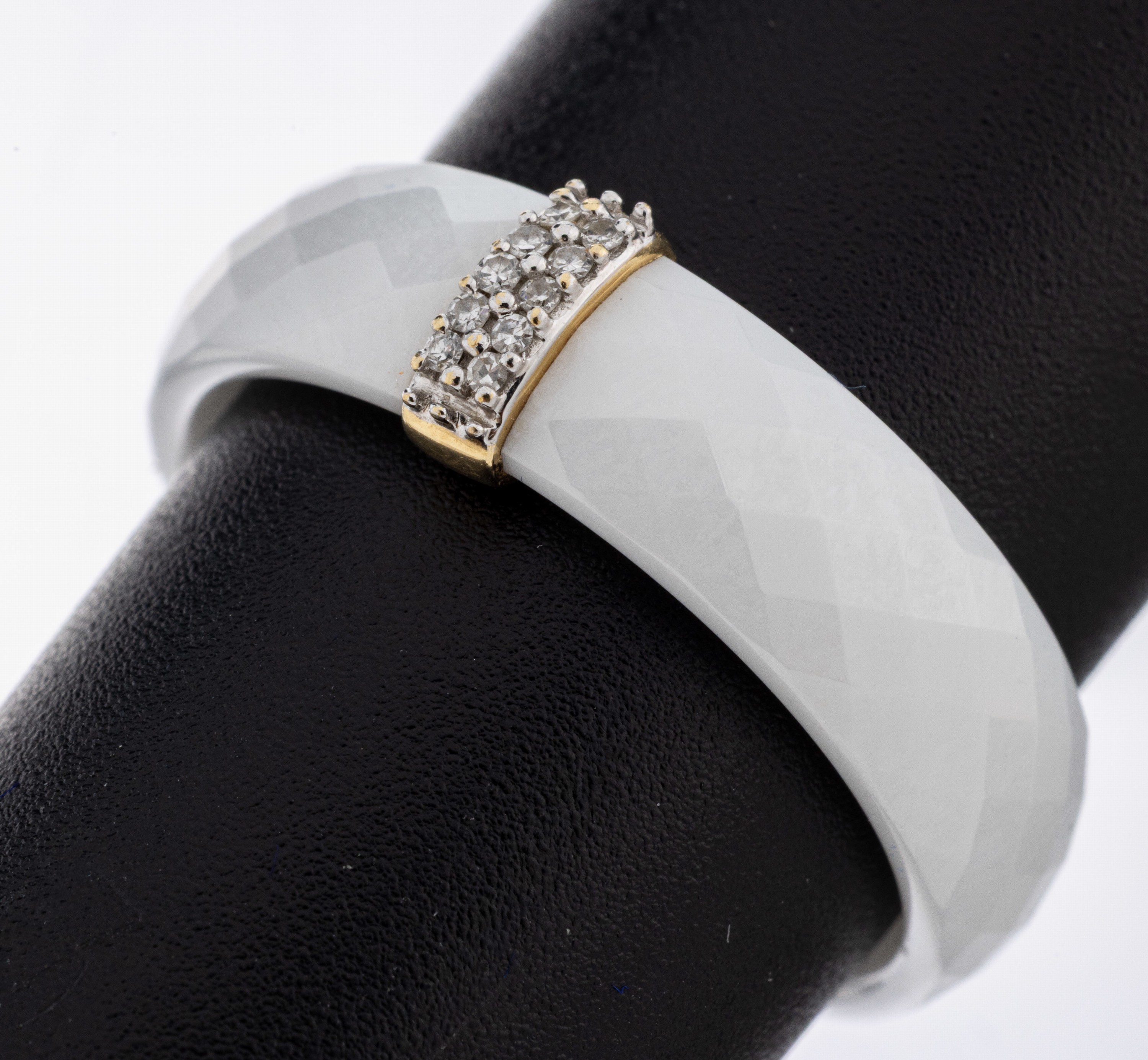 Image 27092711 - Keramik-Ring mit 14 kt Gold Diamant-Ringkopf, GG 585/000, Ringschiene weiße Keramik, ...