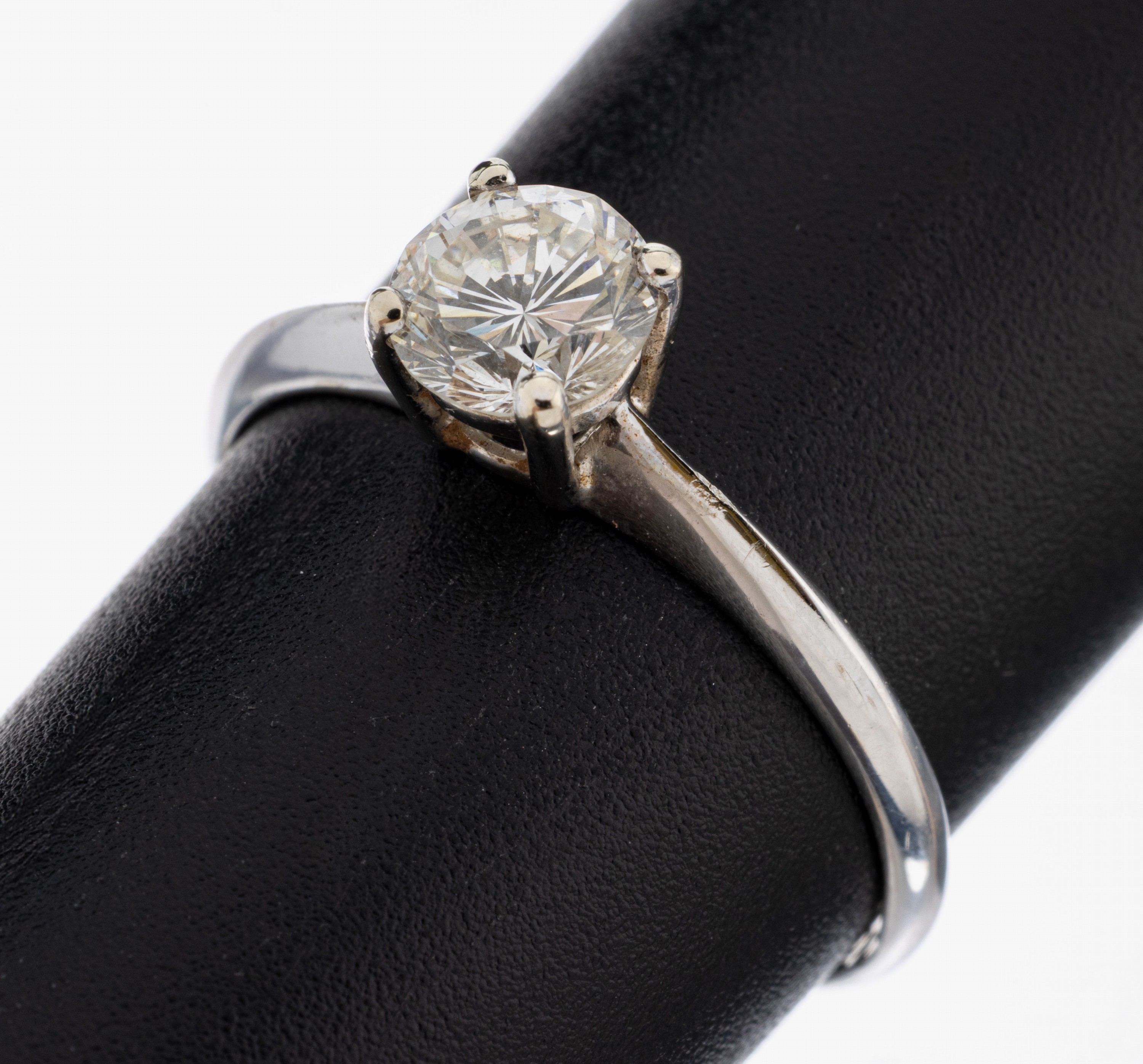 Image 27092725 - 14 kt Gold Brillant-Ring, WG 585/000, Brillant ca. 0.80 ct l.get.Weiß (I)/vvs2, RW 57, ...
