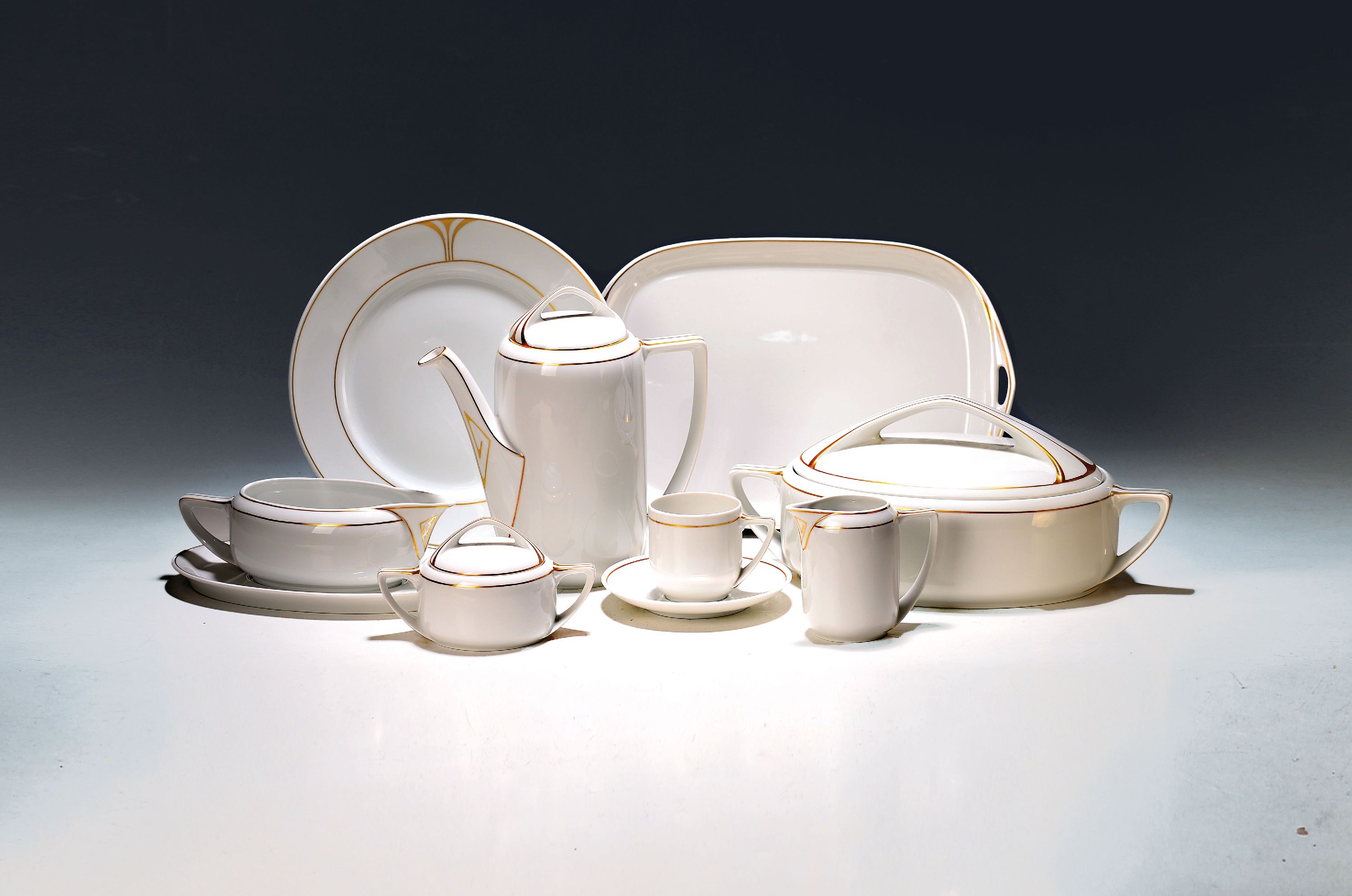 Image 27092739 - Kaffee- und Speiseservice, Rosenthal, Donatello, Porzellan, Goldstaffage, Kaffeekanne, ...