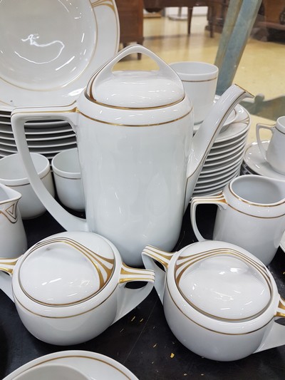 27092739g - Kaffee- und Speiseservice, Rosenthal, Donatello, Porzellan, Goldstaffage, Kaffeekanne, ...