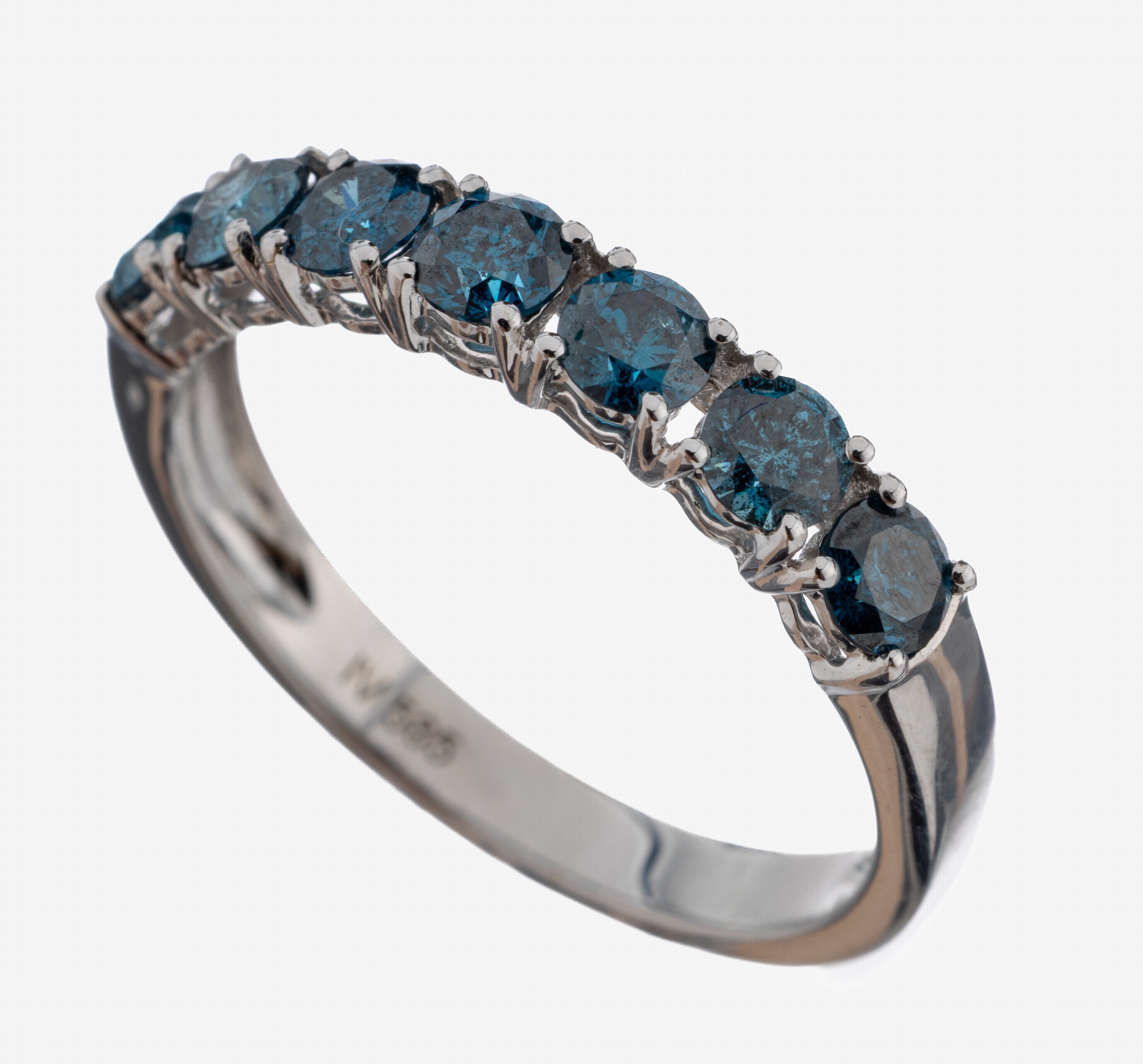 Image 27092866 - 14 kt gold brilliant-ring , WG 585/000, 7 brilliants total approx. 1.00 ct Blue ...