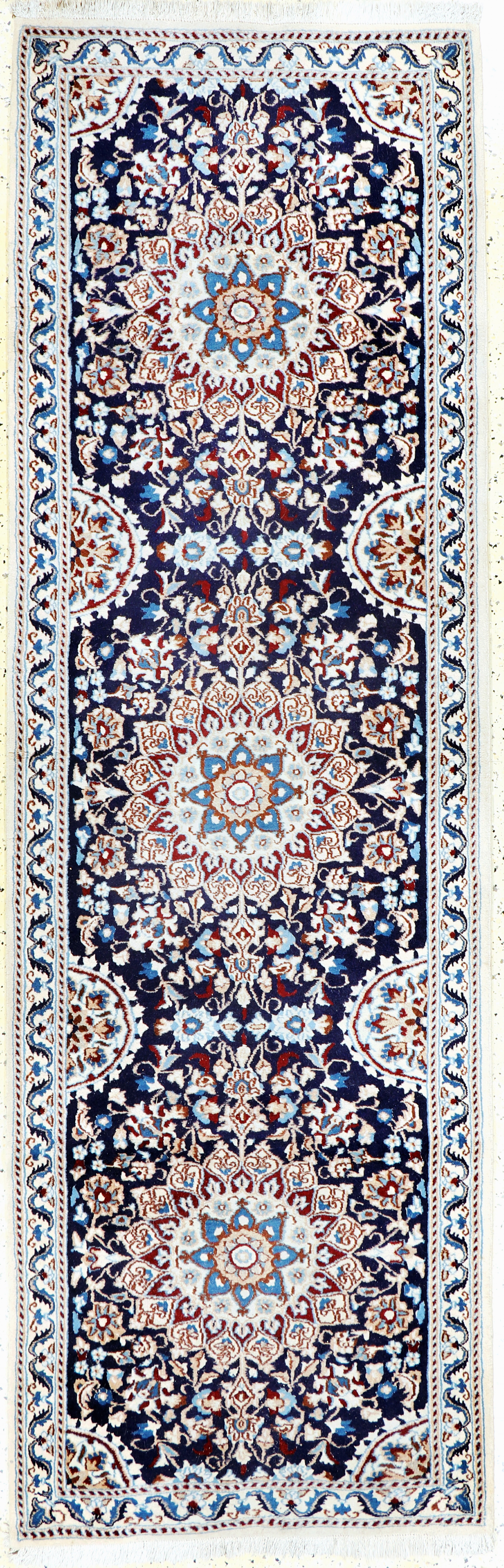 Image 27092986 - Nain, Persien, Ende 20.Jhd, Wolle auf Baumwolle, ca. 280 x 90 cm, EHZ: 2 Schätzpreis: ...