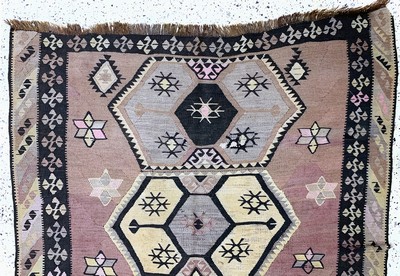 27092970a - Anatol Kelim antik, Türkei, um 1900, Wolle auf Wolle, ca. 320 x 145 cm, verkürzt, ...