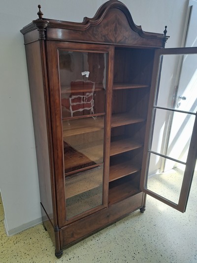 27093232h - Vitrine/Bücherschrank, deutsch, um 1870, Mahagonifurnier, 4 Einlegeböden, orig. ...