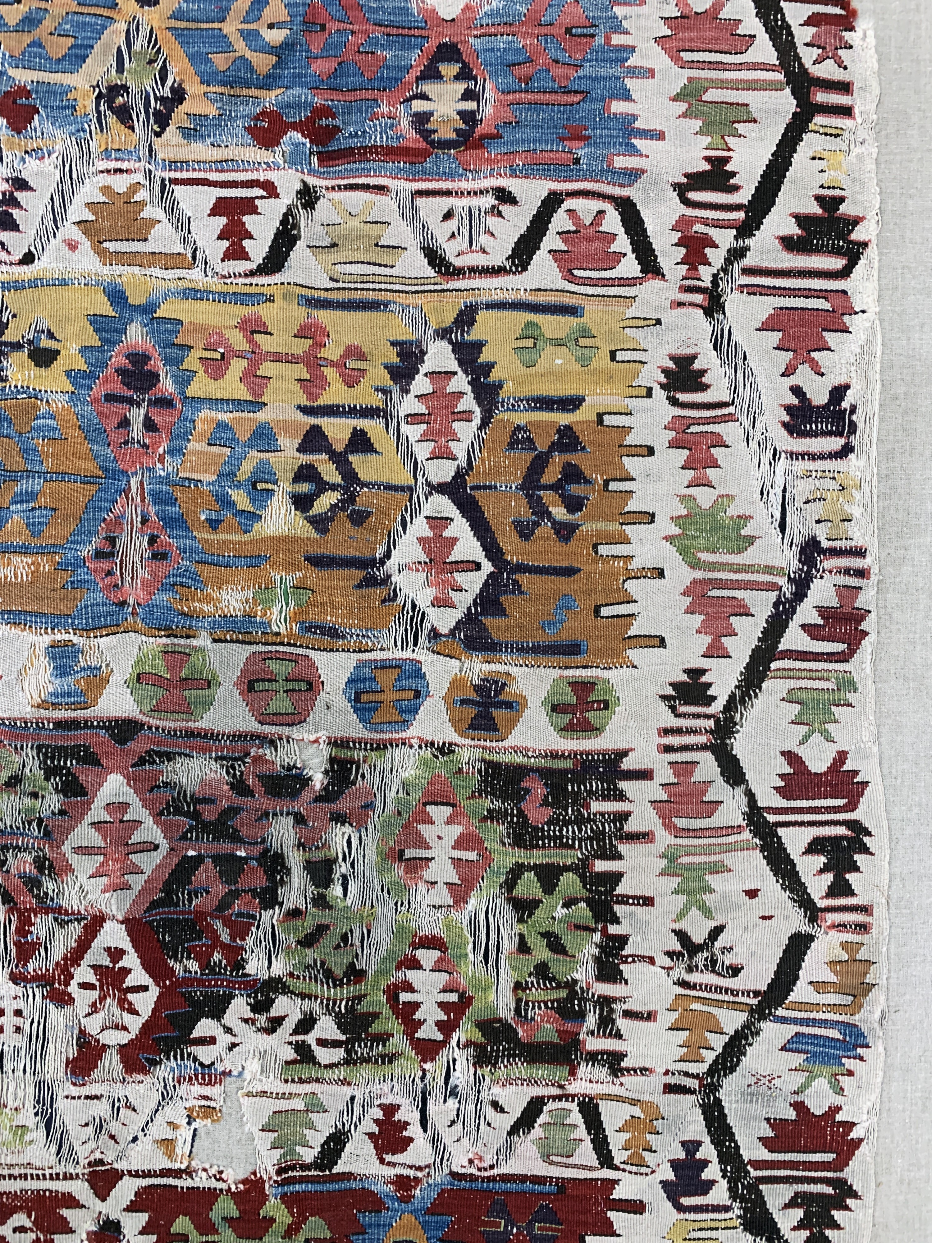 Detail d: Konya Kelim antik, Türkei, 19.Jhd, Wolle auf Wolle, ca. 277 x 168 cm, EHZ: 4, (auf Leinen genäht)