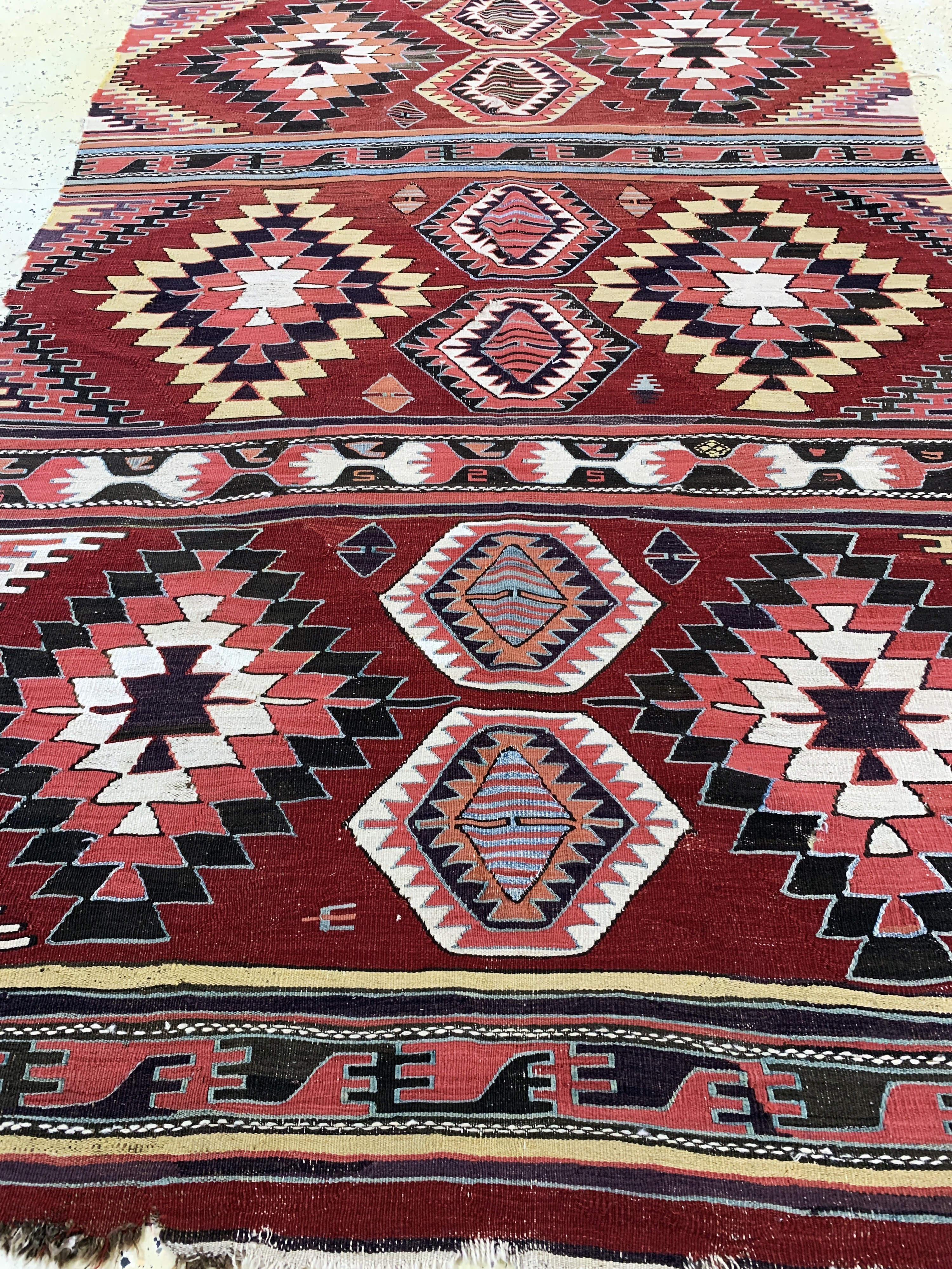 Detail h: Kapadokien Kelim antik, Türkei, 19.Jhd, Wolle auf Wolle, ca. 370 x 159 cm, EHZ: 3-4