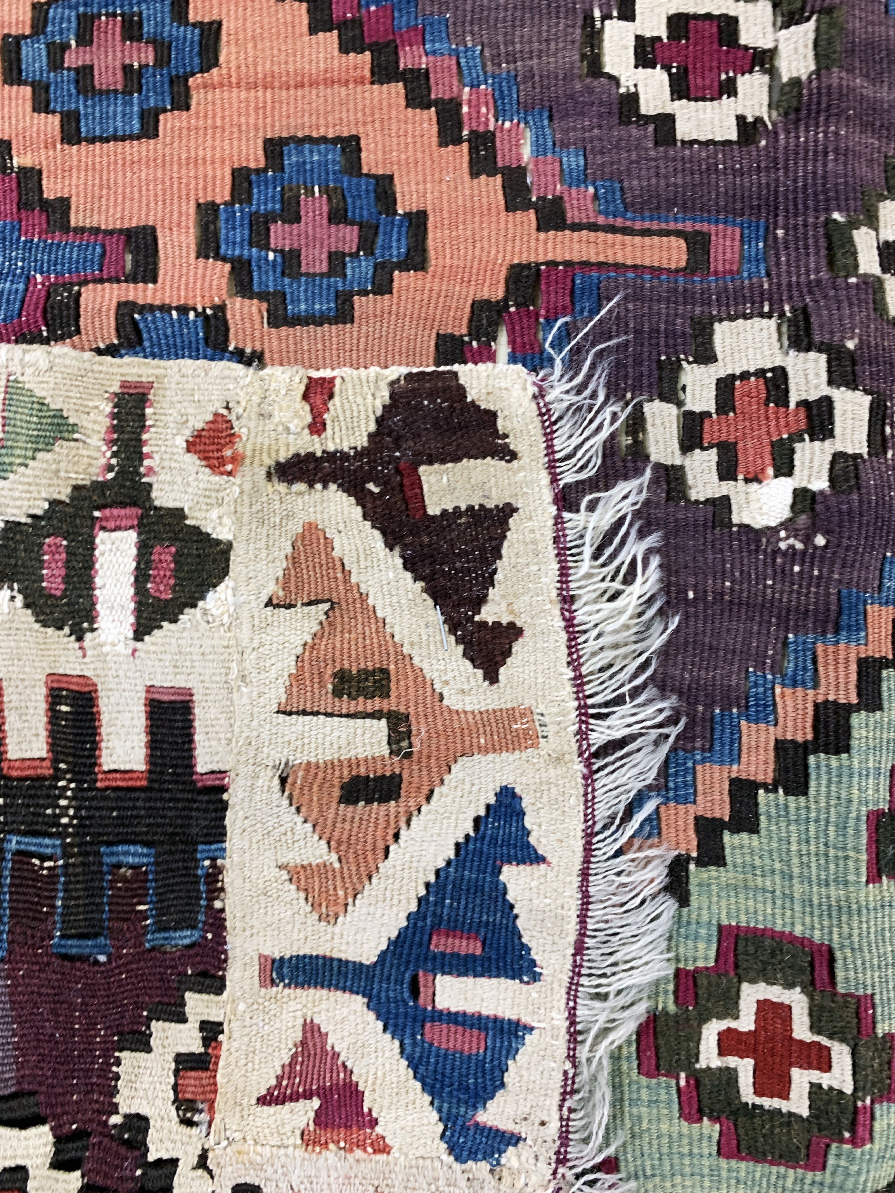 Detail d: Konya Kelim Fragment antik, Türkei, 19.Jhd,Wolle auf Wolle, ca. 180 x 105 cm, EHZ: 2-3, (restauriert)