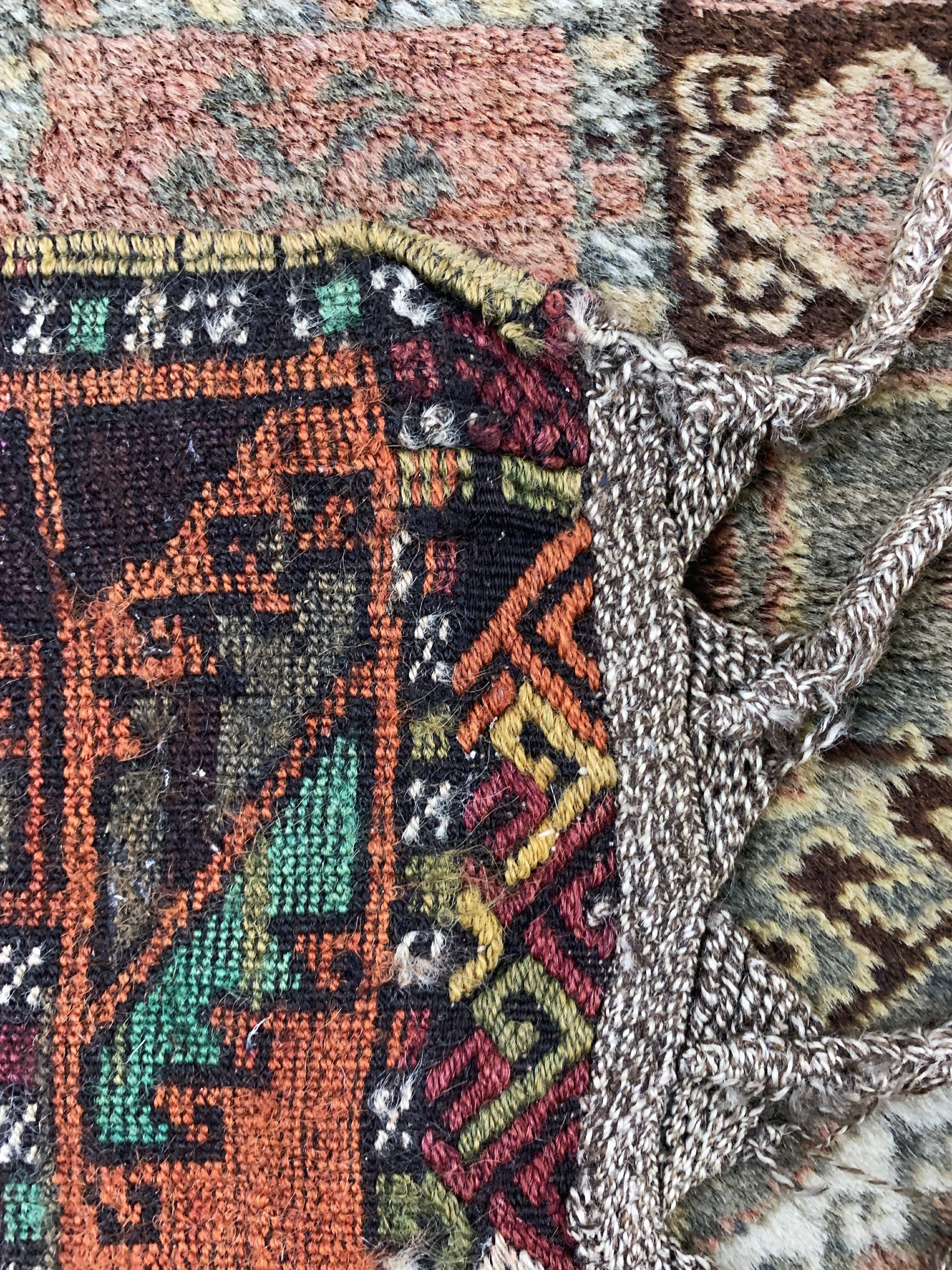 Detail e: Yürük antik, Türkei, um 1900, Wolle auf Wolle, ca. 226 x 100 cm, EHZ: 2