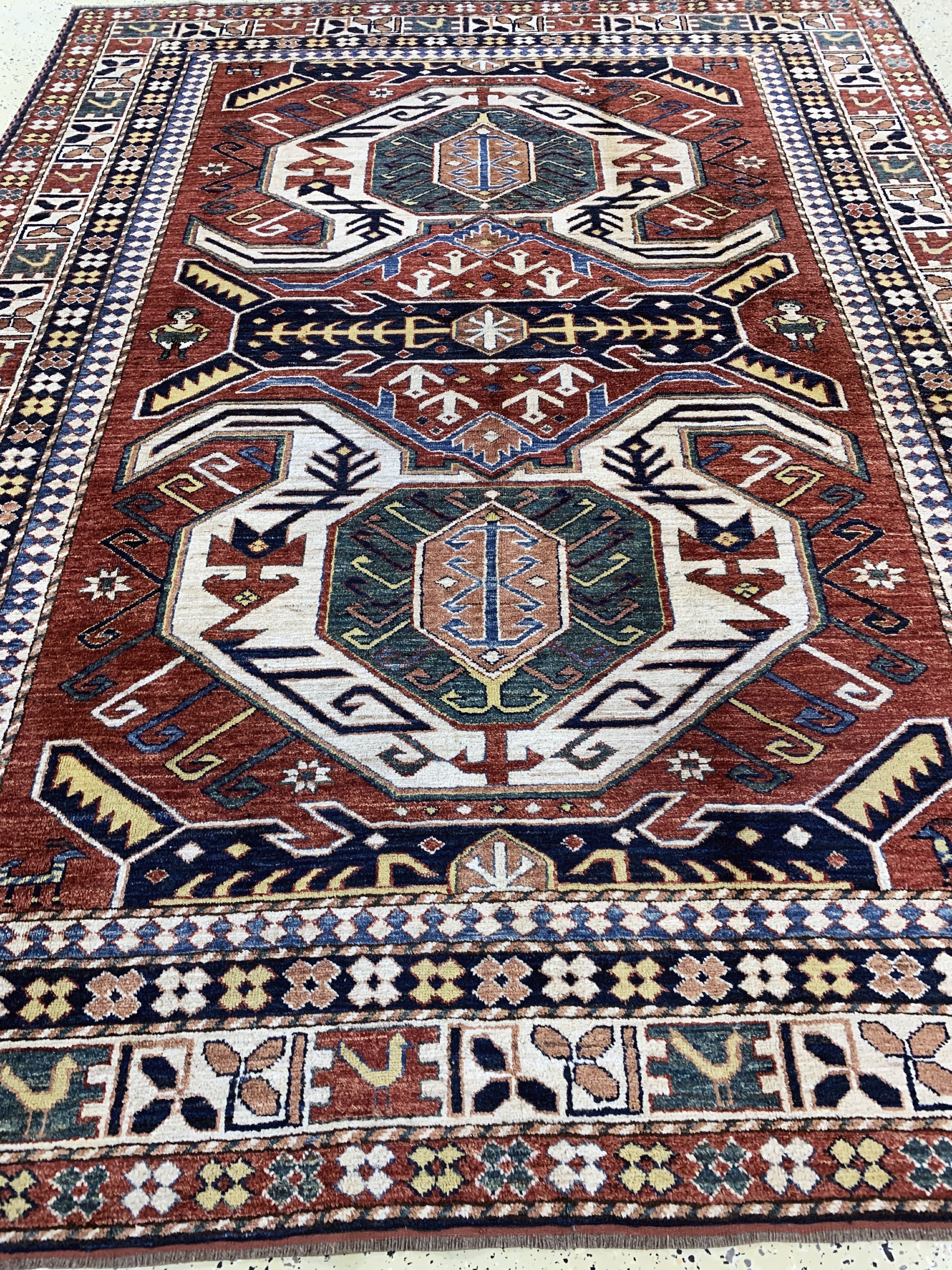 Detail f: "Schild-Kazak"neugeknüpft, Pakistan, Ende 20.Jhd, Wolle auf Wolle, ca. 257 x 205 cm, EHZ: 1-2