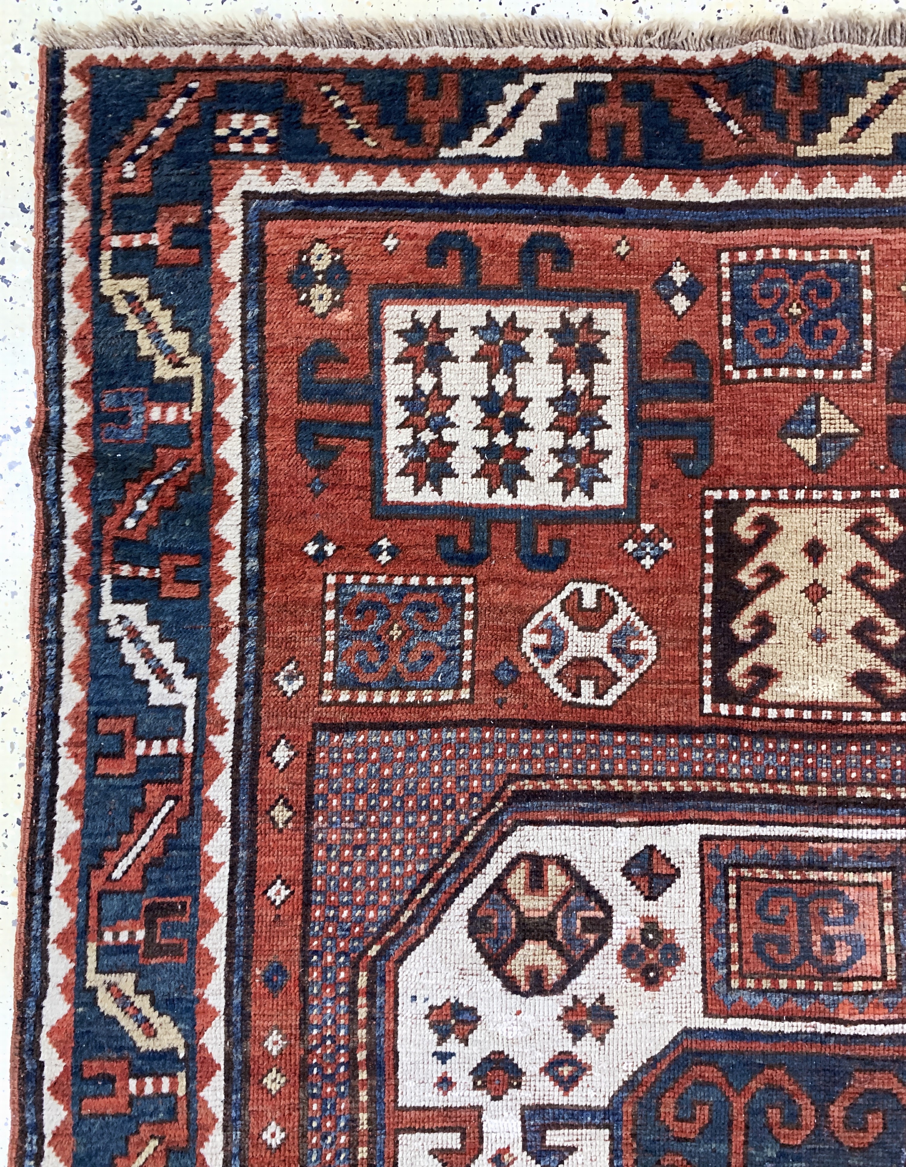 Detail c: "Karachoph-Kazak"antik, Kaukasus, 19.Jhd, Wolle auf Wolle, ca. 215 x 150 cm, EHZ: 2-3 (restauriert)
