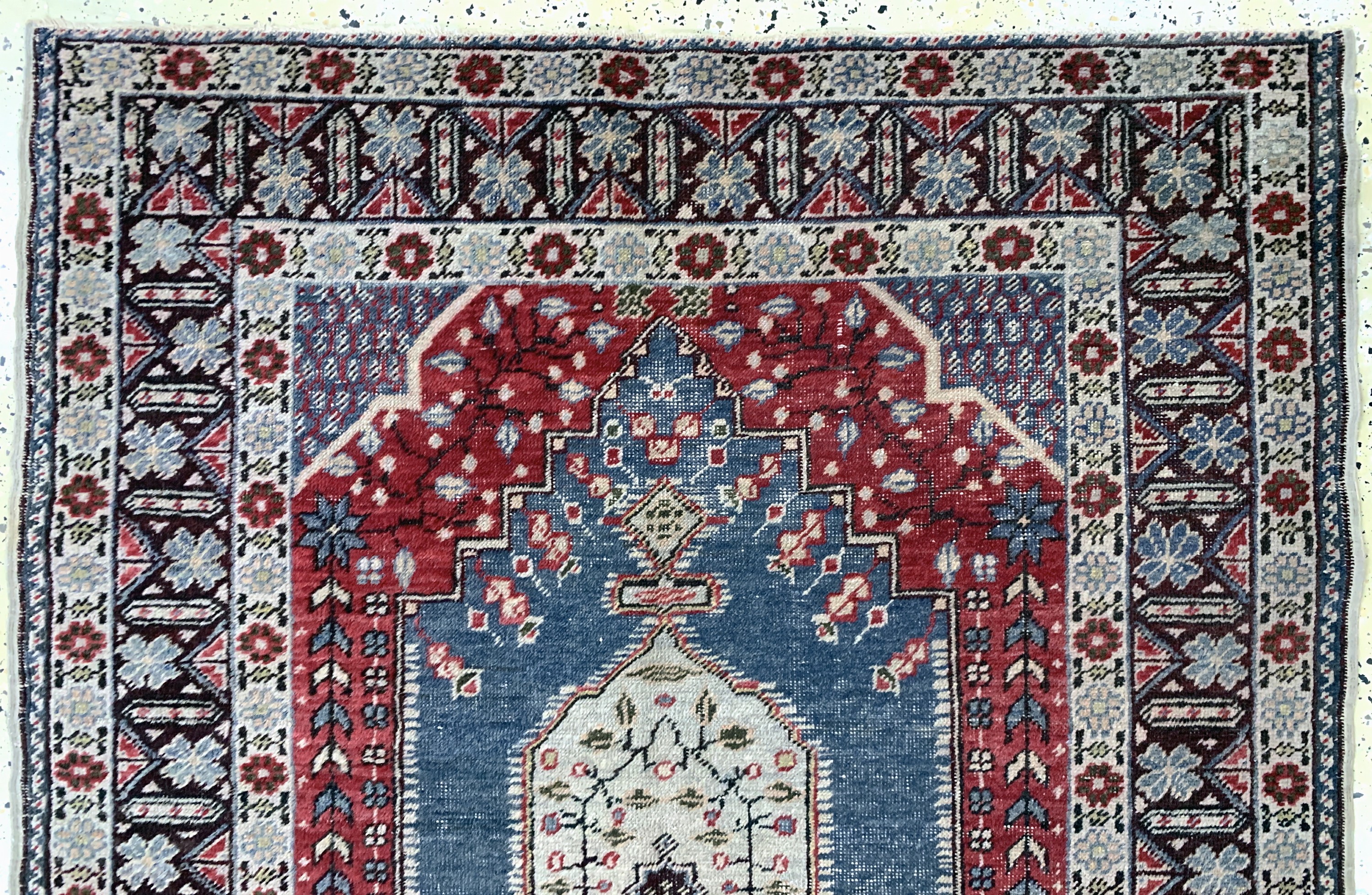 Detail a: Giordes antik, Türkei, um 1900, Wolle auf Baumwolle, ca. 188 x 126 cm, EHZ: 3