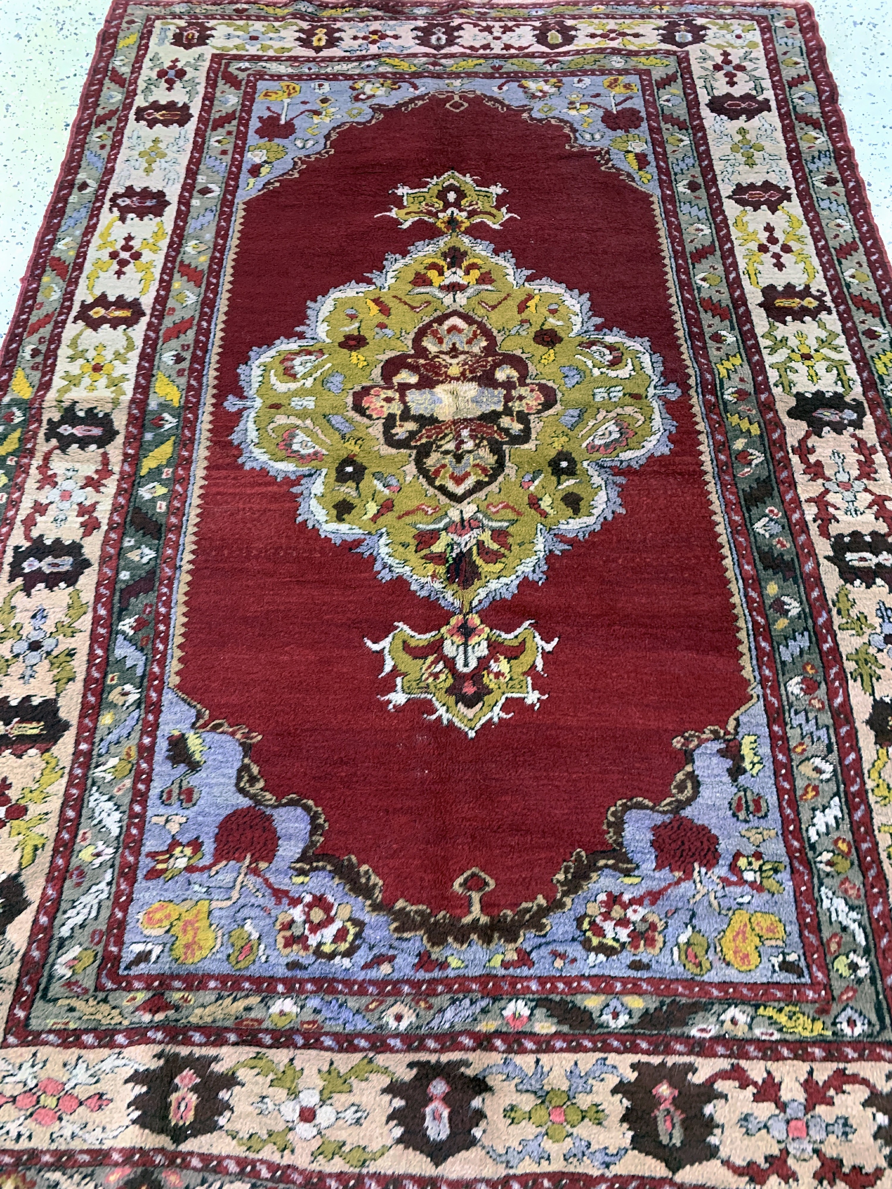 Detail d: Yahyaleh alt, Türkei, Anfang 20.Jhd, Wolle auf Wolle, ca. 200 x 136 cm, EHZ: 2-3 (restauriert).